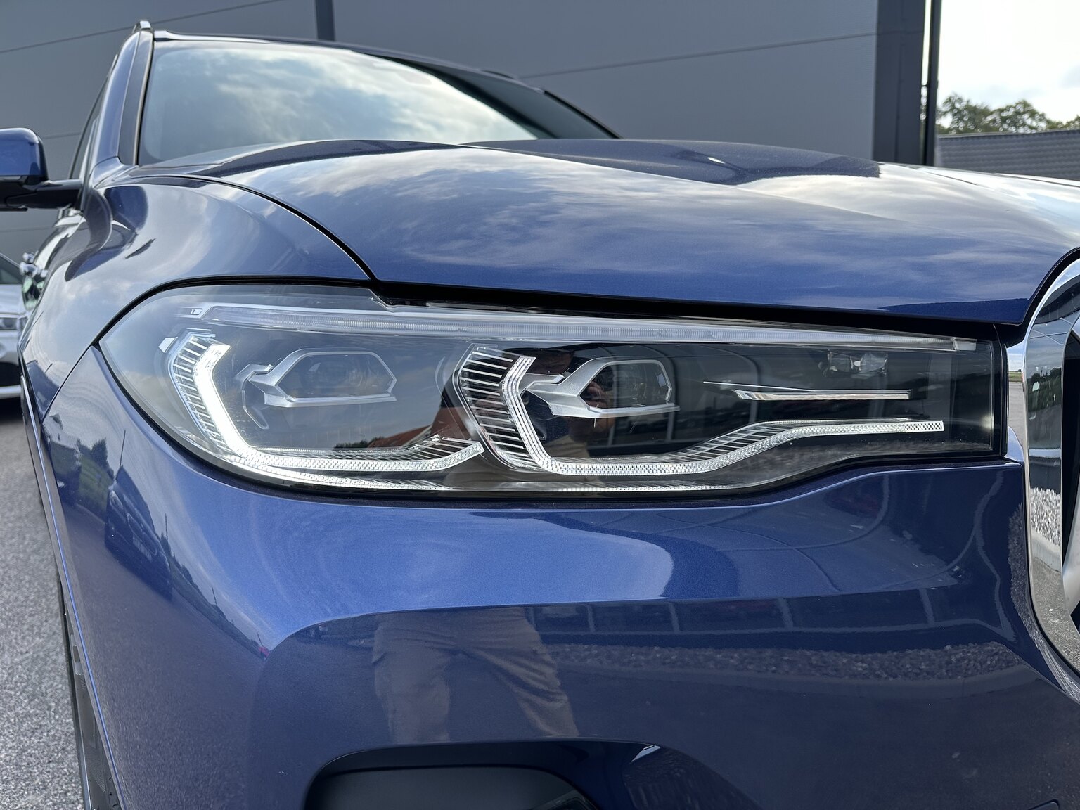 Exterior image of 2022 ALPINA XB7