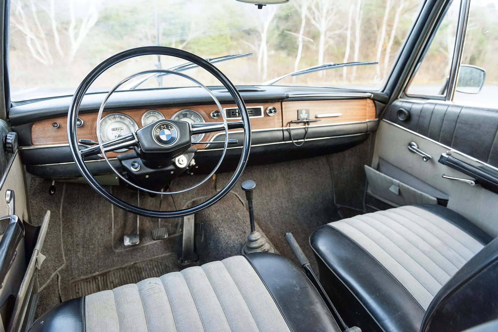 Innenraumfoto von 1964 BMW 1800 (18)