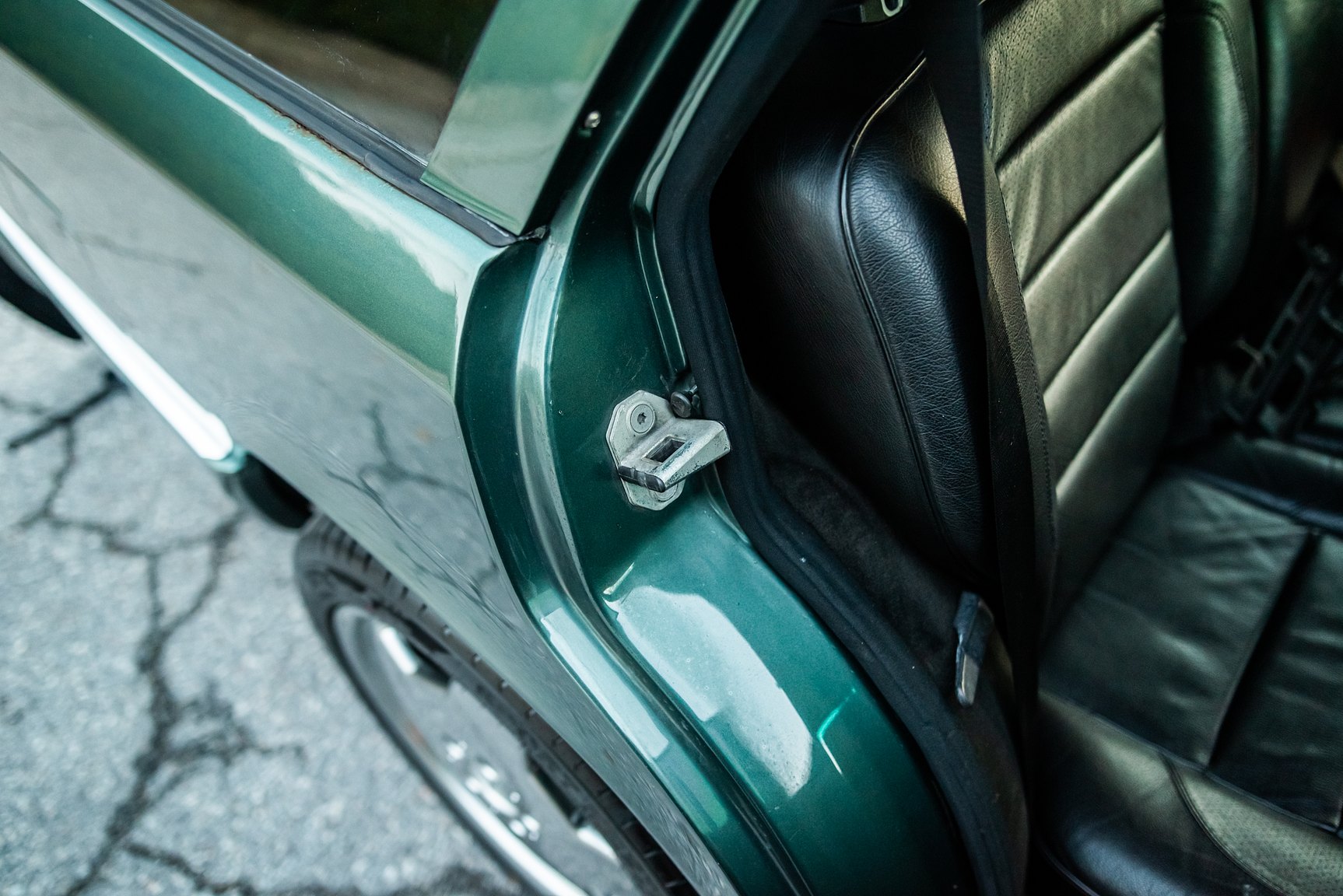 Interior image of 1996 MERCEDES-BENZ E 320 T