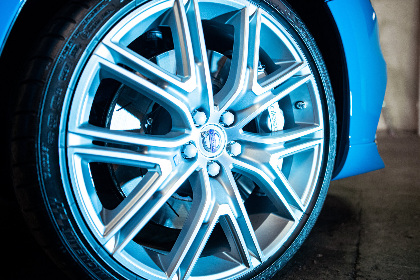 Exteriörbild på 2017 Volvo V60 Polestar T6 AWD
