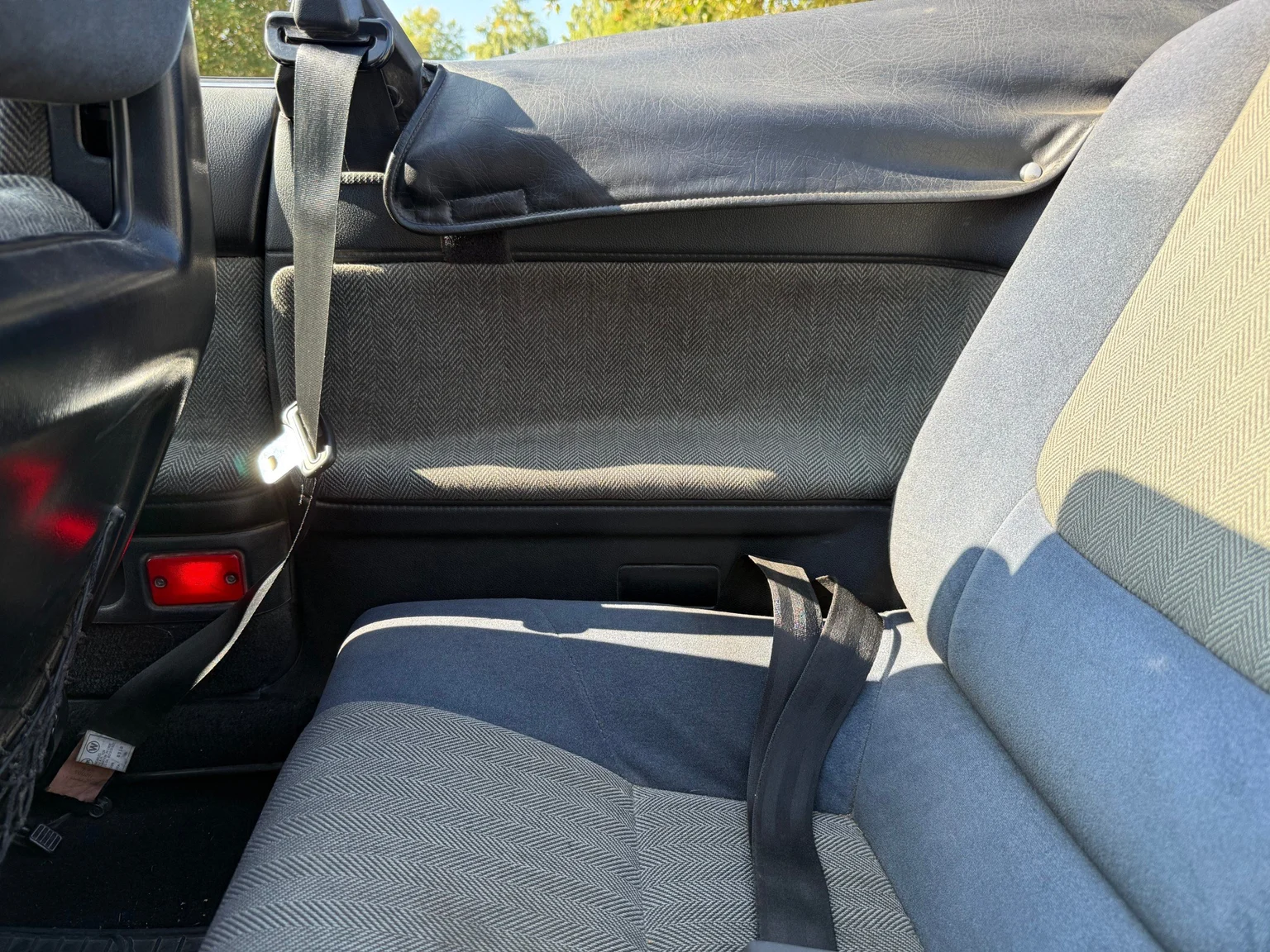 Innenraumfoto von 1988 Toyota Celica Cabriolet (20)