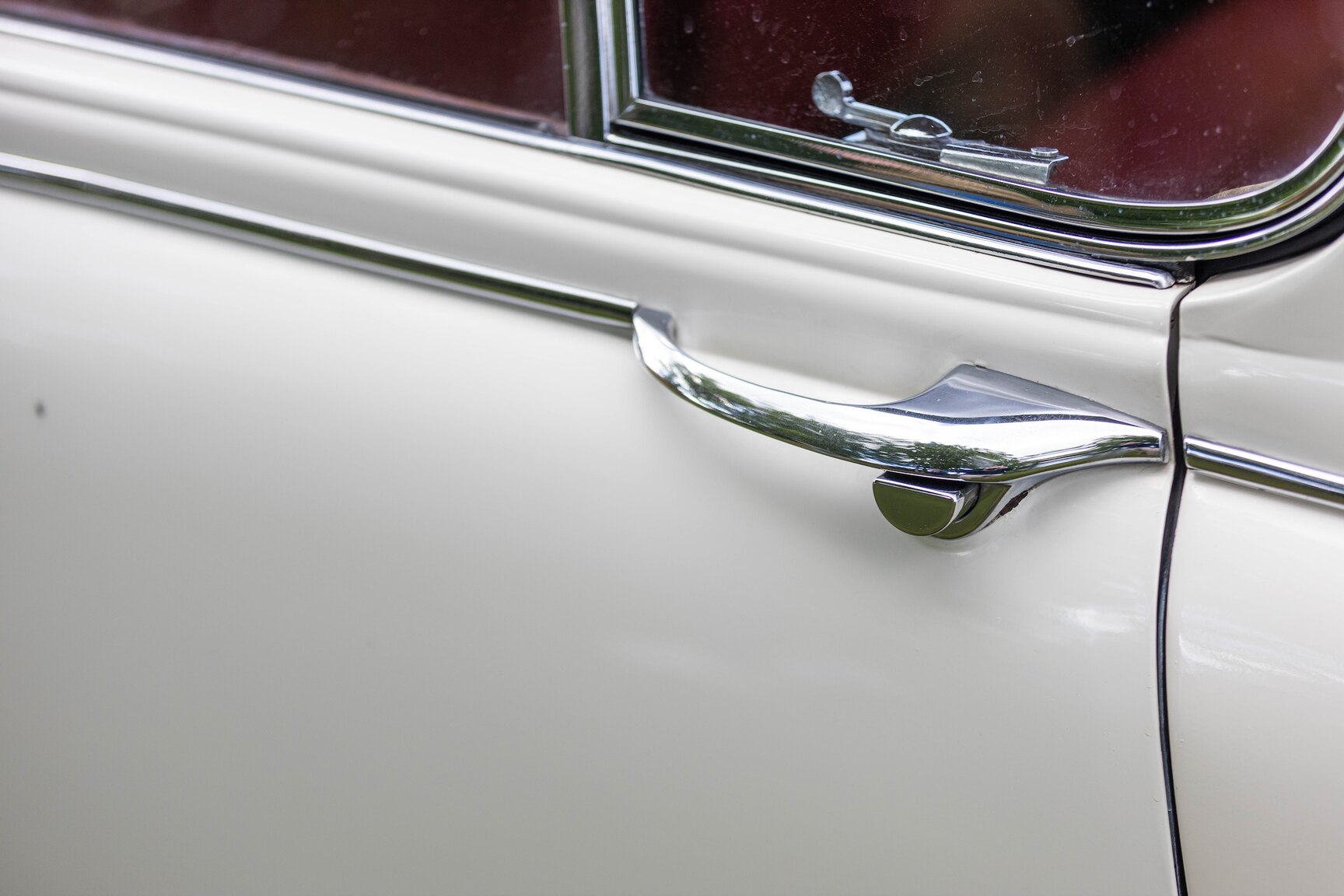 Exterior image of 1968 Jaguar 340 XK Mark II