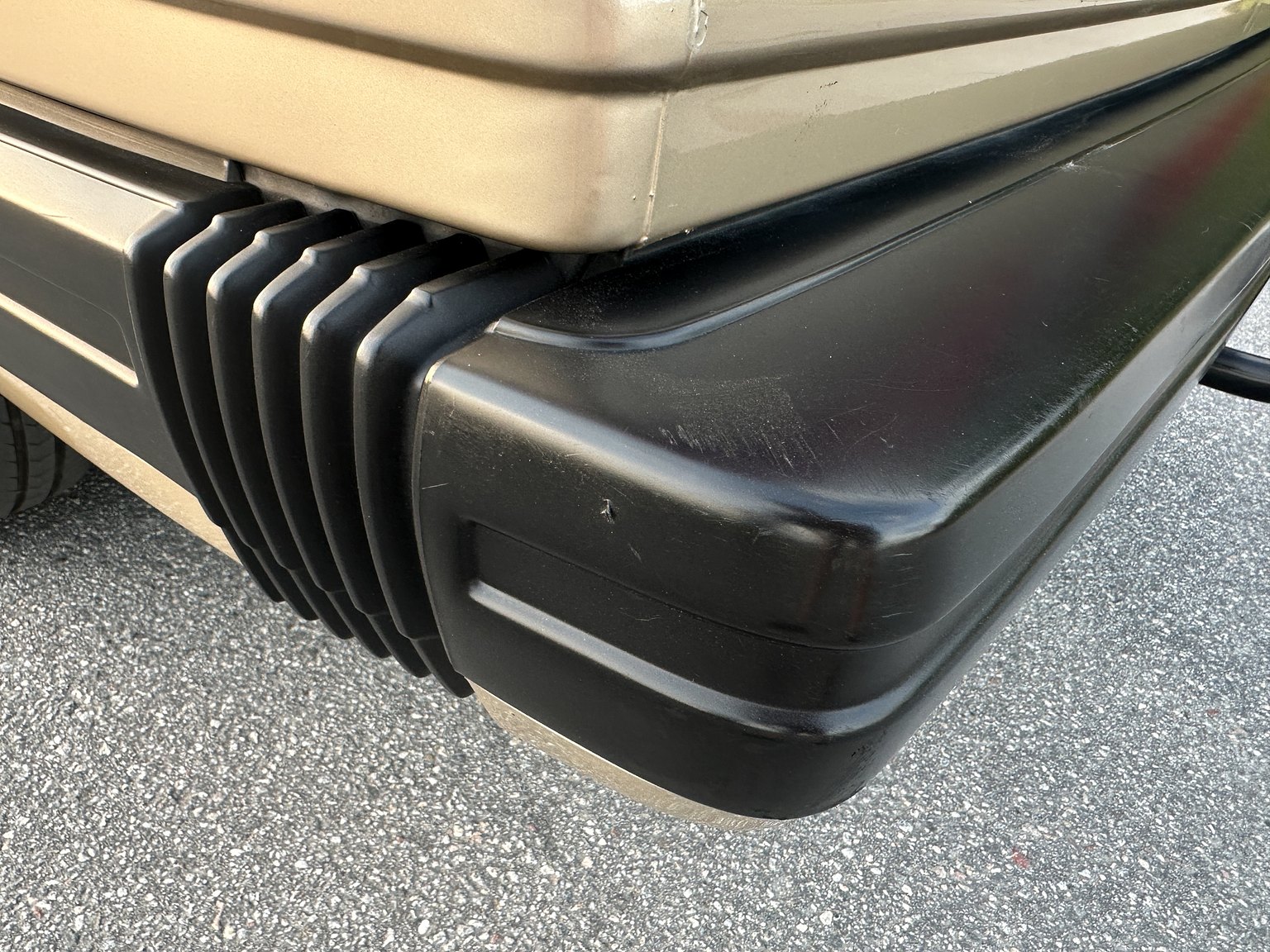 Exterior image of 1986 Volvo 760 GLE 2.8 V6 Automatisk