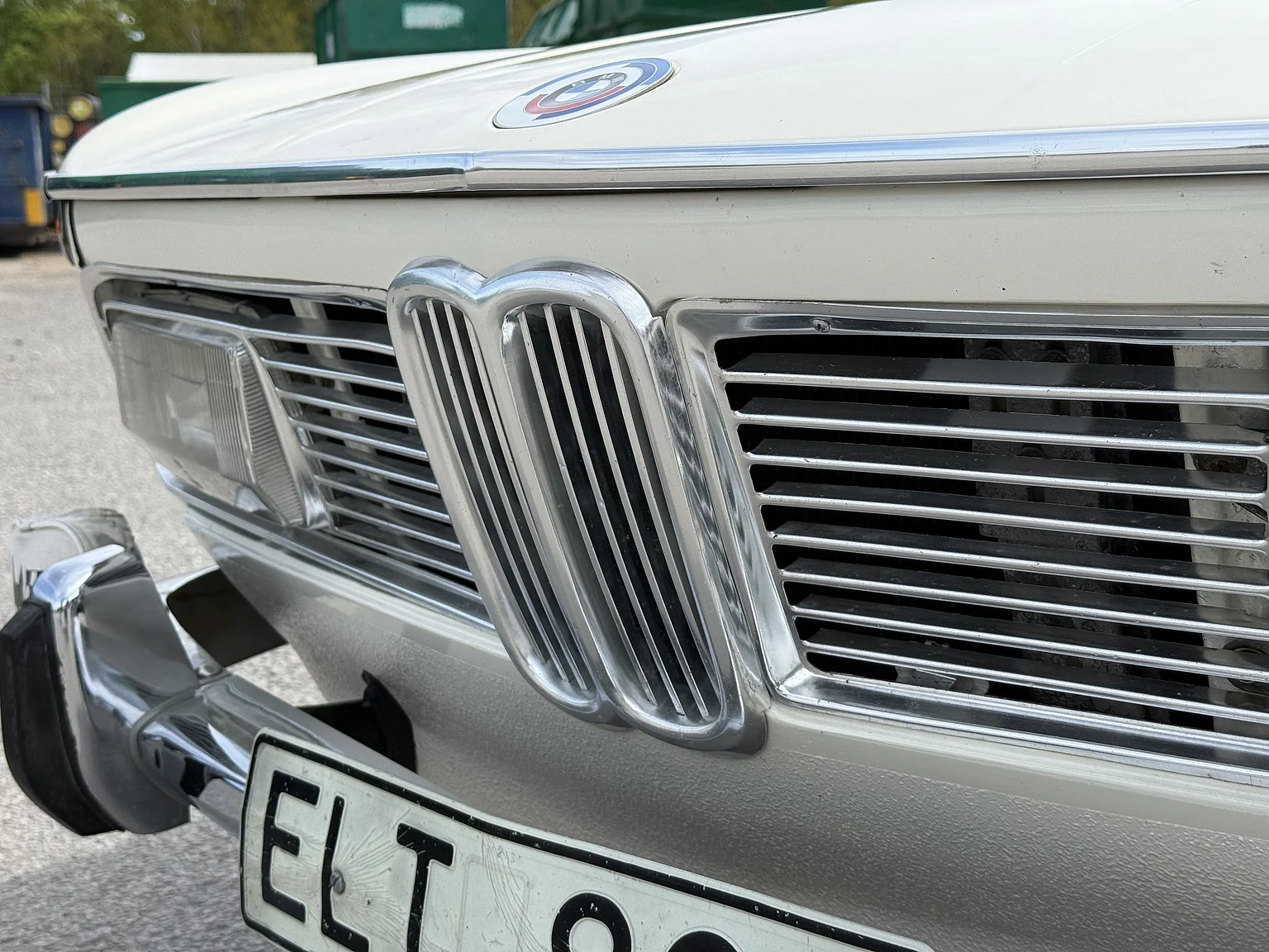 Aussenfoto 1970 BMW New Class 4-dörrars Sedan (23)