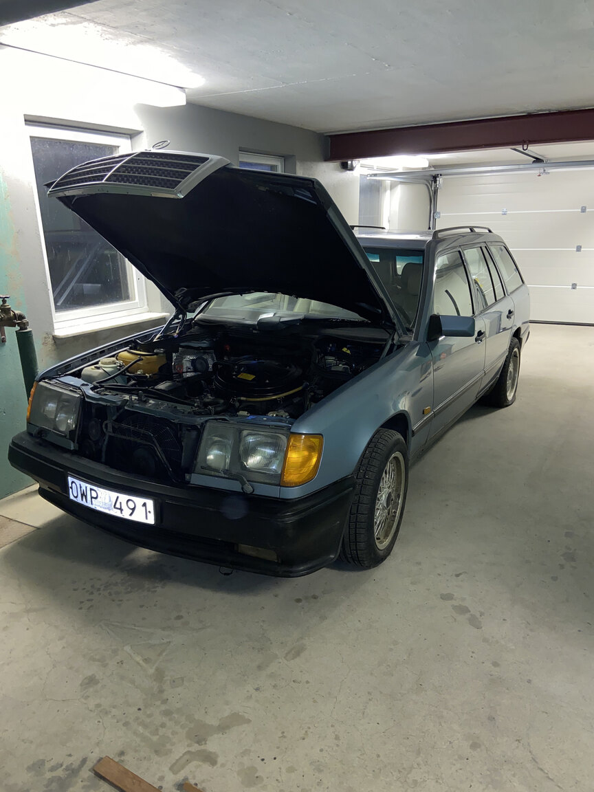 Aussenfoto 1989 Mercedes-Benz 300 TE 4Matic