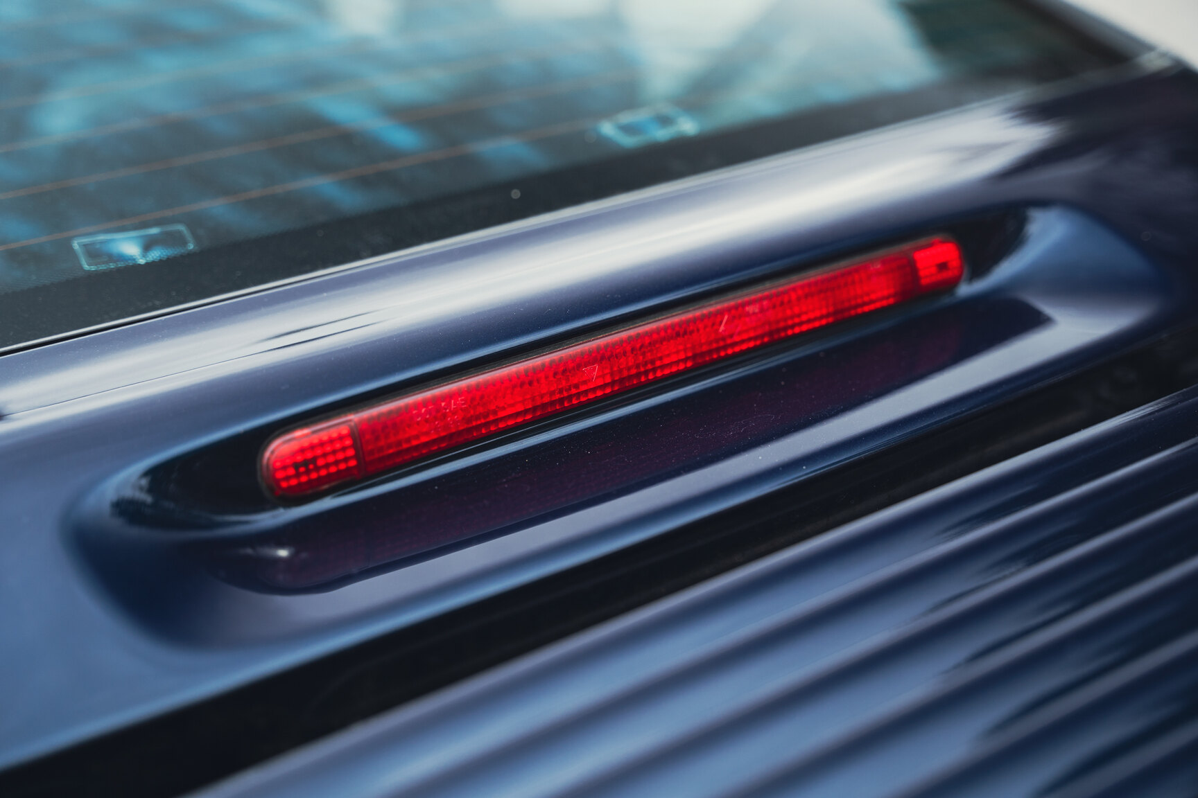 Exterior image of 1999 Porsche 911 Carrera 4