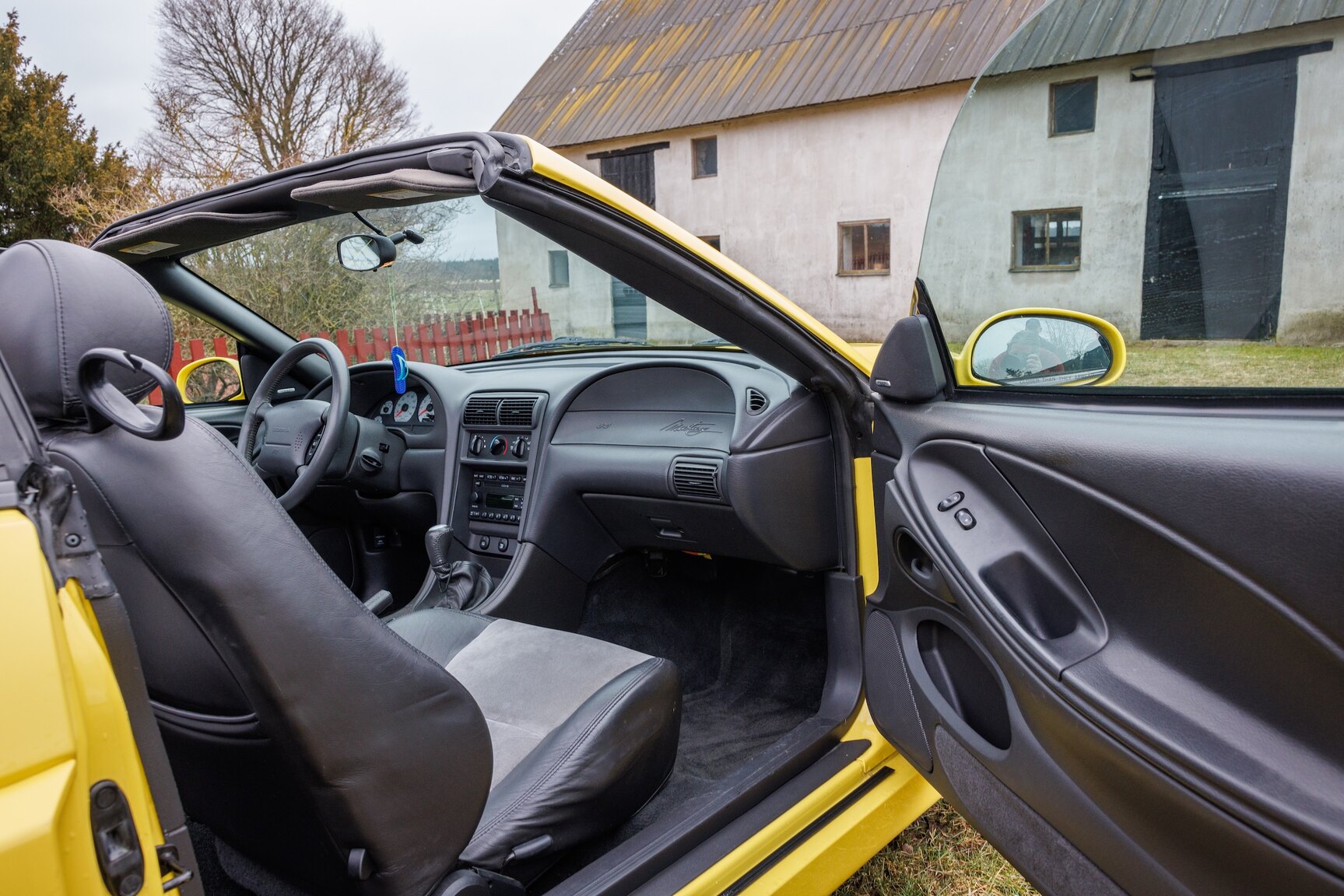 Interiörbild 2003 Ford Mustang SVT Cobra