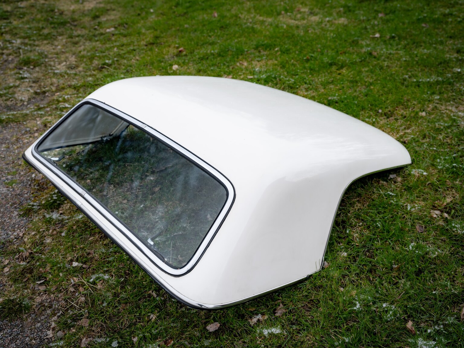 Exteriörbild på 1956 Ford Thunderbird (19)