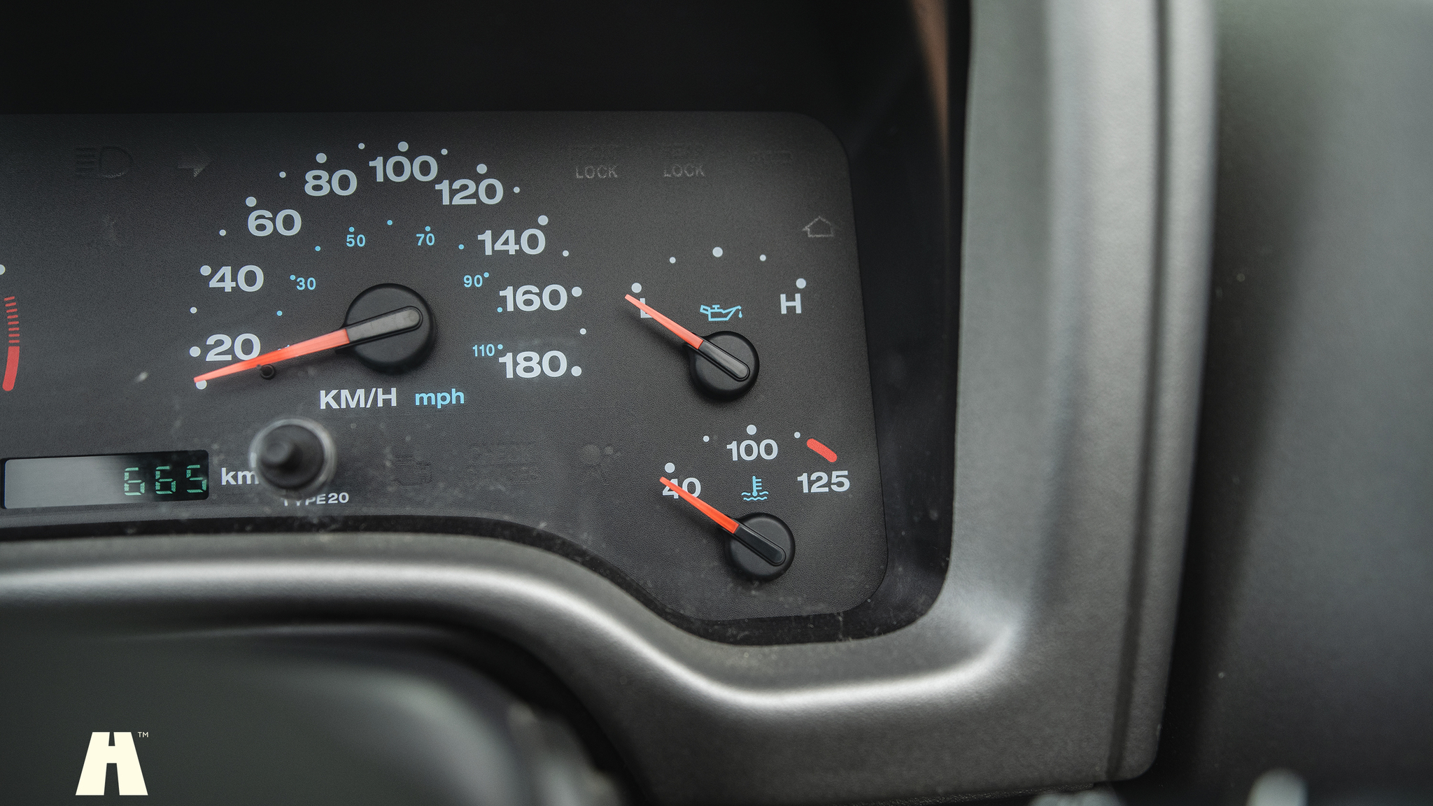 Innenraumfoto von 2006 Jeep Wrangler 4.0L Sahara 