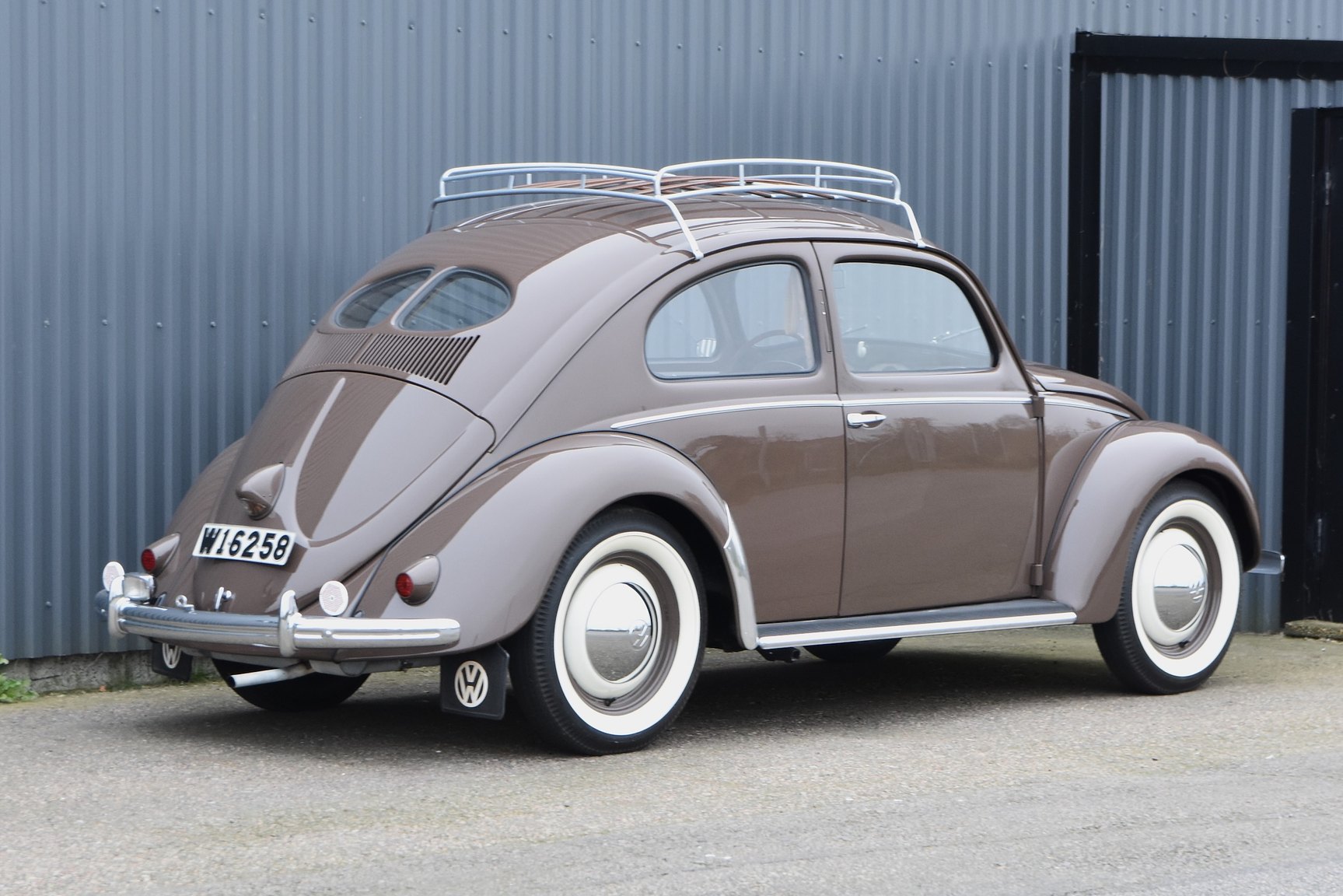 Exterior image of 1950 Volkswagen 1100 1.1 