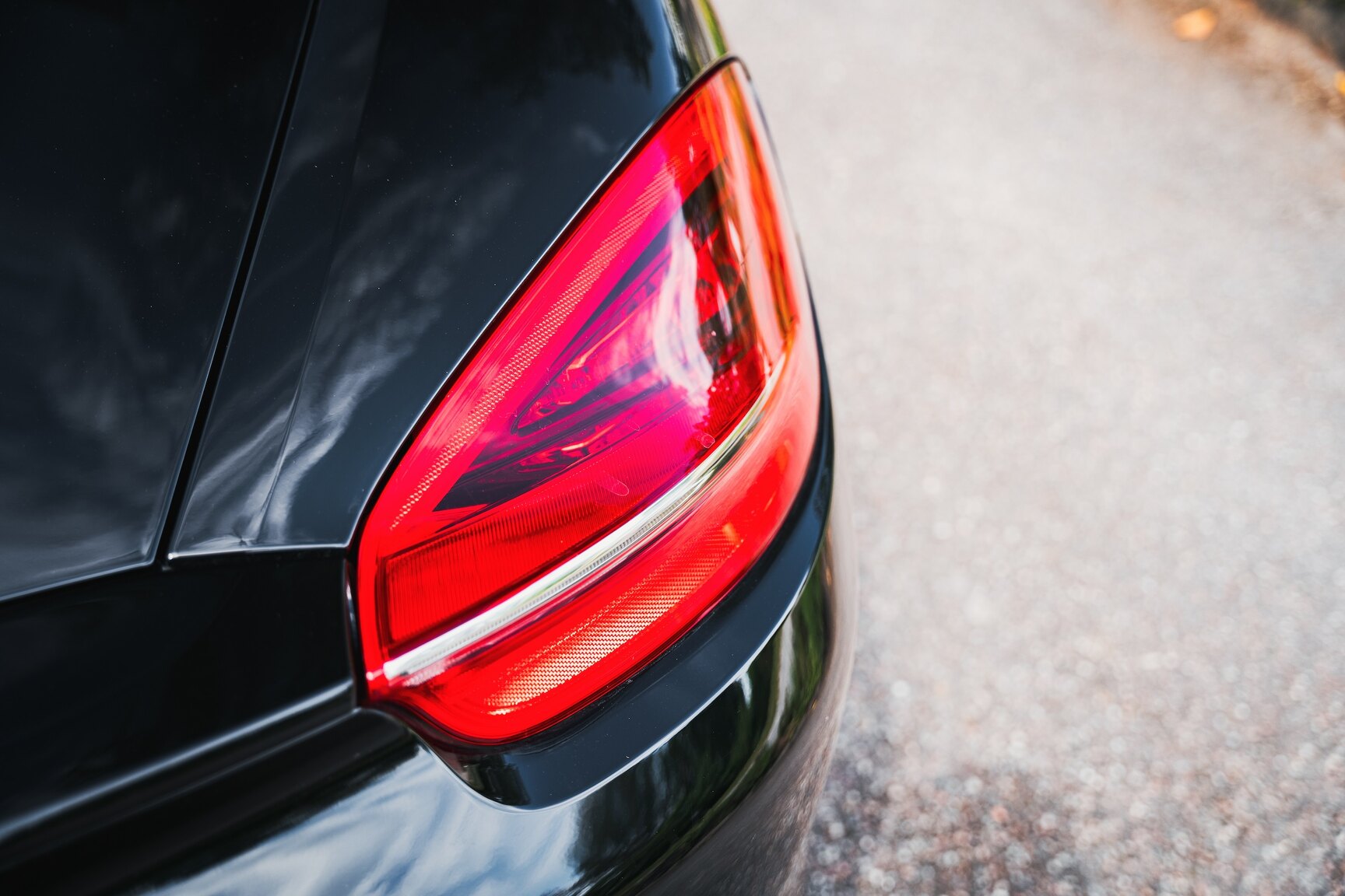 Exterior image of 2013 Porsche Boxster S (28)