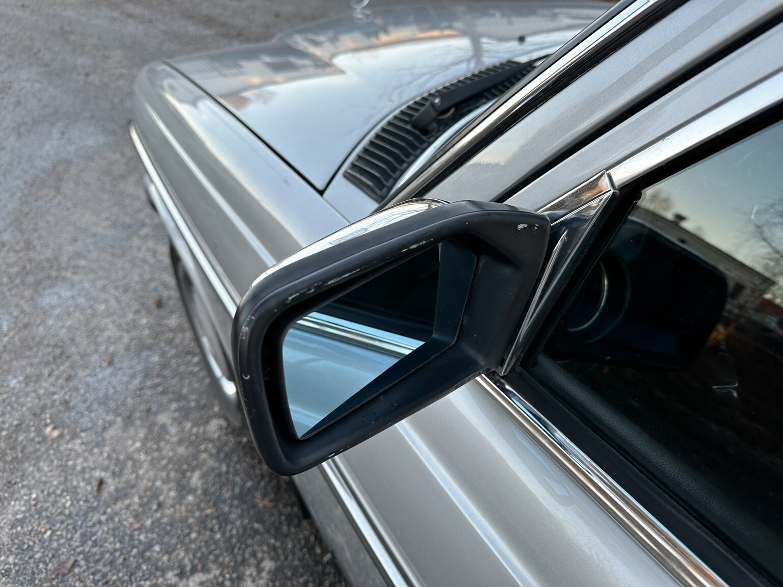 Aussenfoto 1978 Mercedes-Benz 250