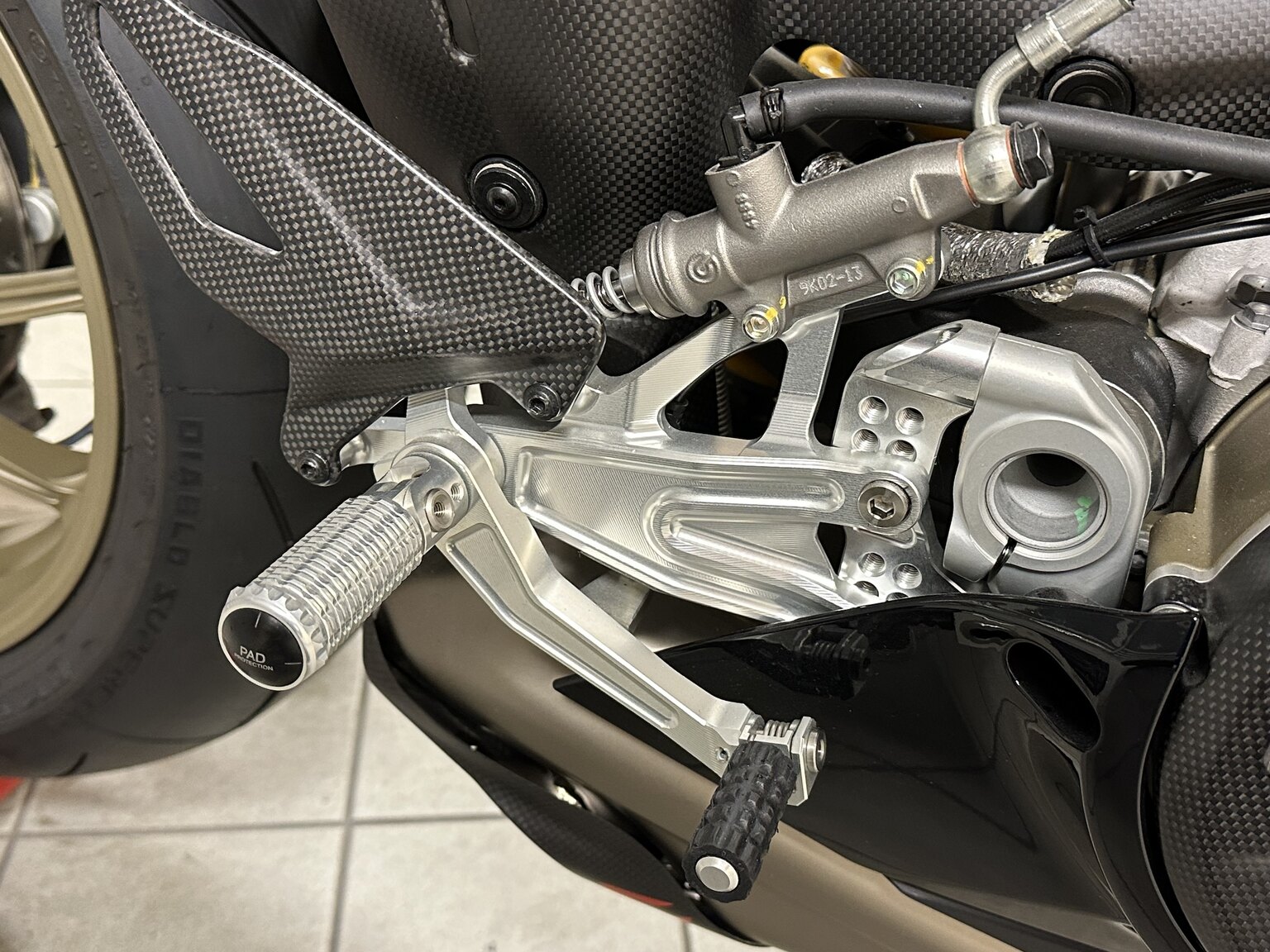 Exterior image of 2020 Ducati Panigale V4 25° Anniversario (59)