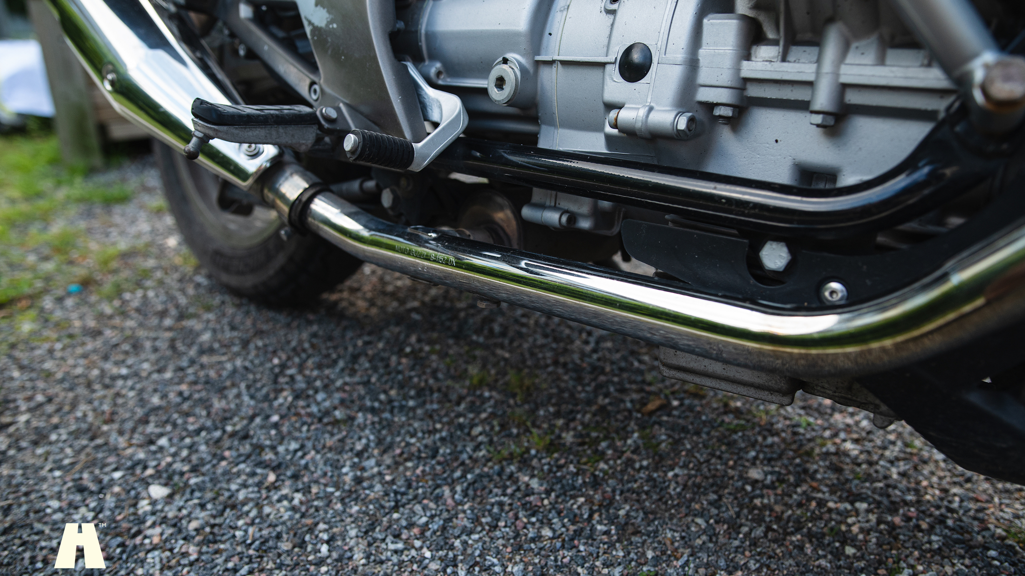 Exteriörbild på 2005 Moto Guzzi Breva 750i