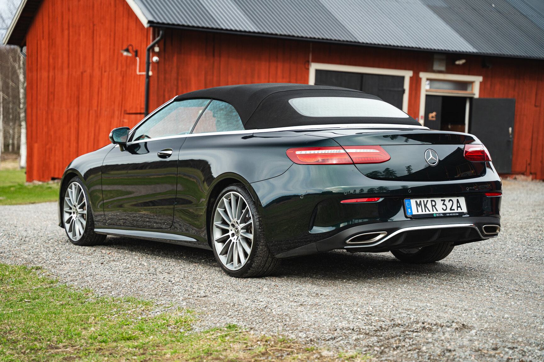 Exteriörbild på 2019 Mercedes-Benz E300 Cabriolet