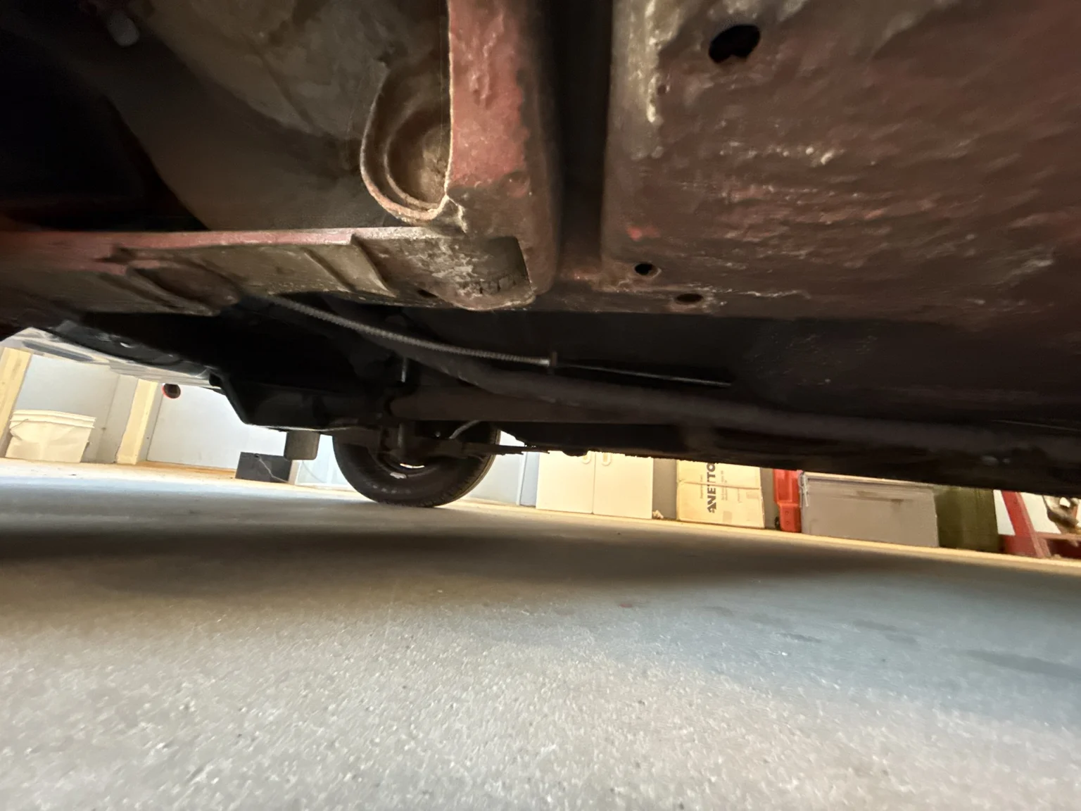 Image of 1961 Ford Falcon Tudor Sedan mechanics (15)