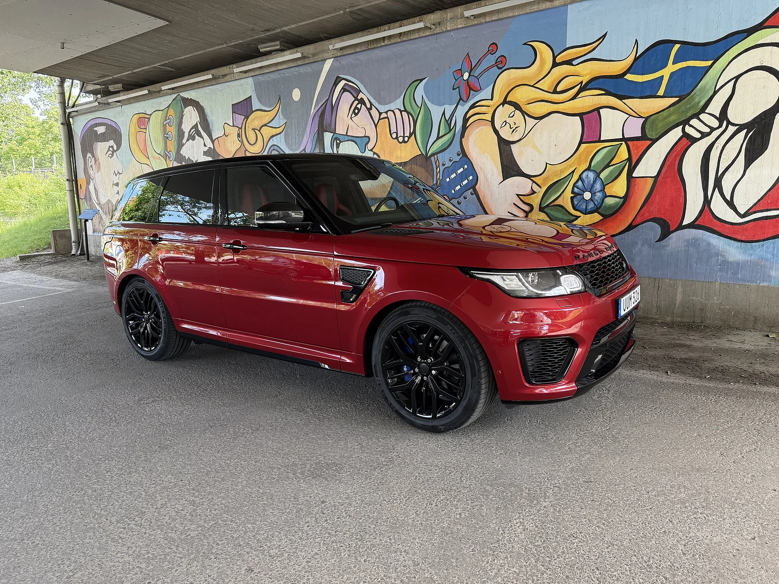 Aussenfoto 2017 Range Rover Sport SVR (4)