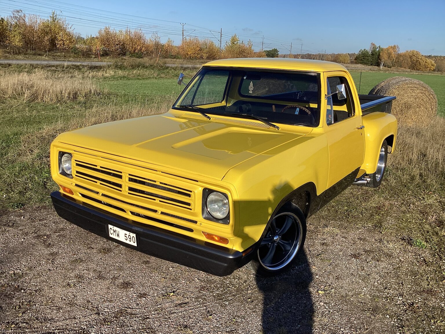 Exterior image of 1971 Dodge D100