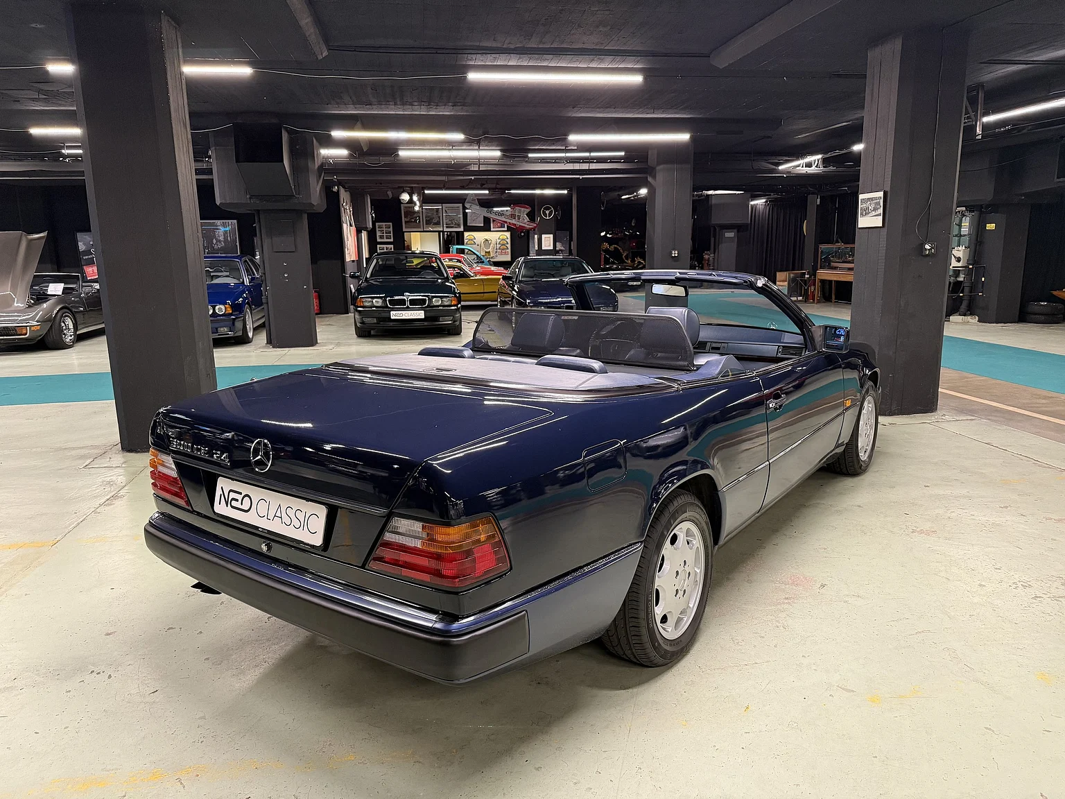 Exteriörbild på 1993 Mercedes-Benz 300 CE-24 Cabriolet (6)