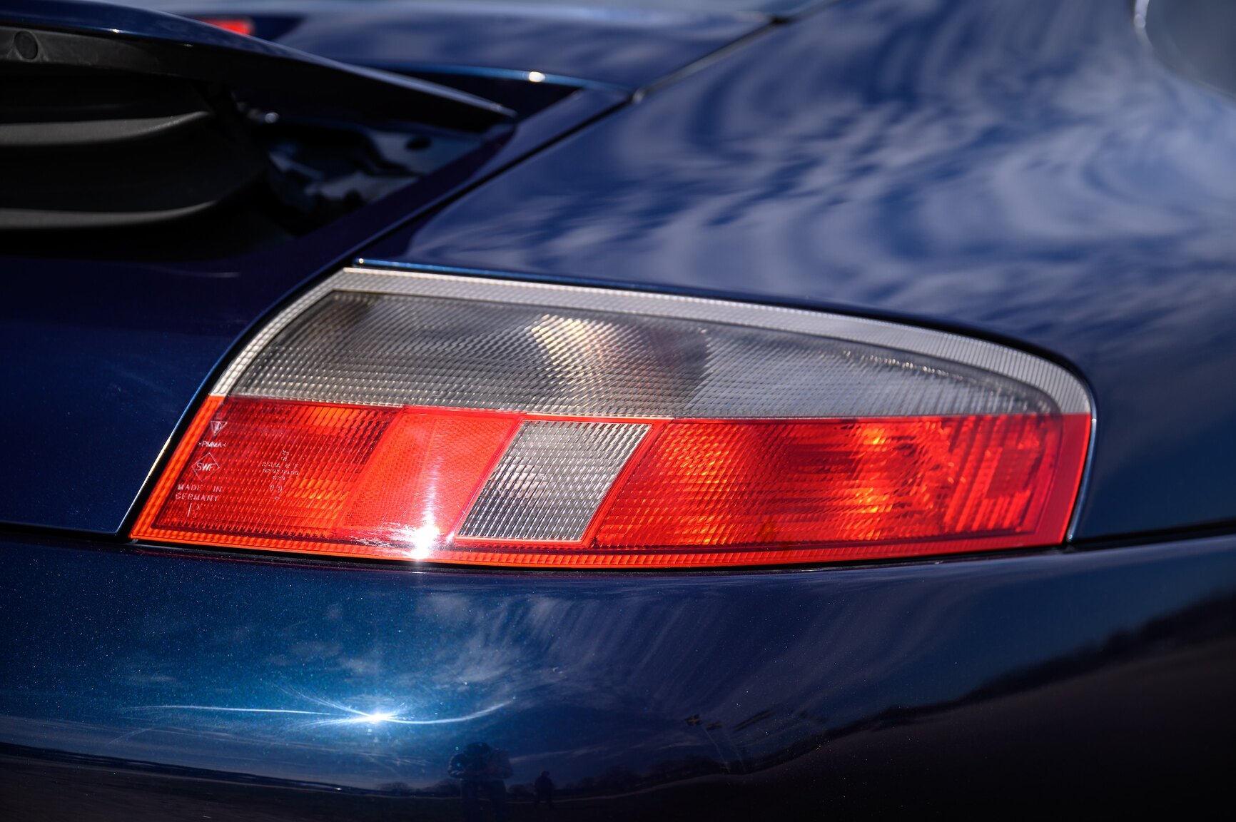 Exteriörbild på 1999 Porsche 911 Carrera