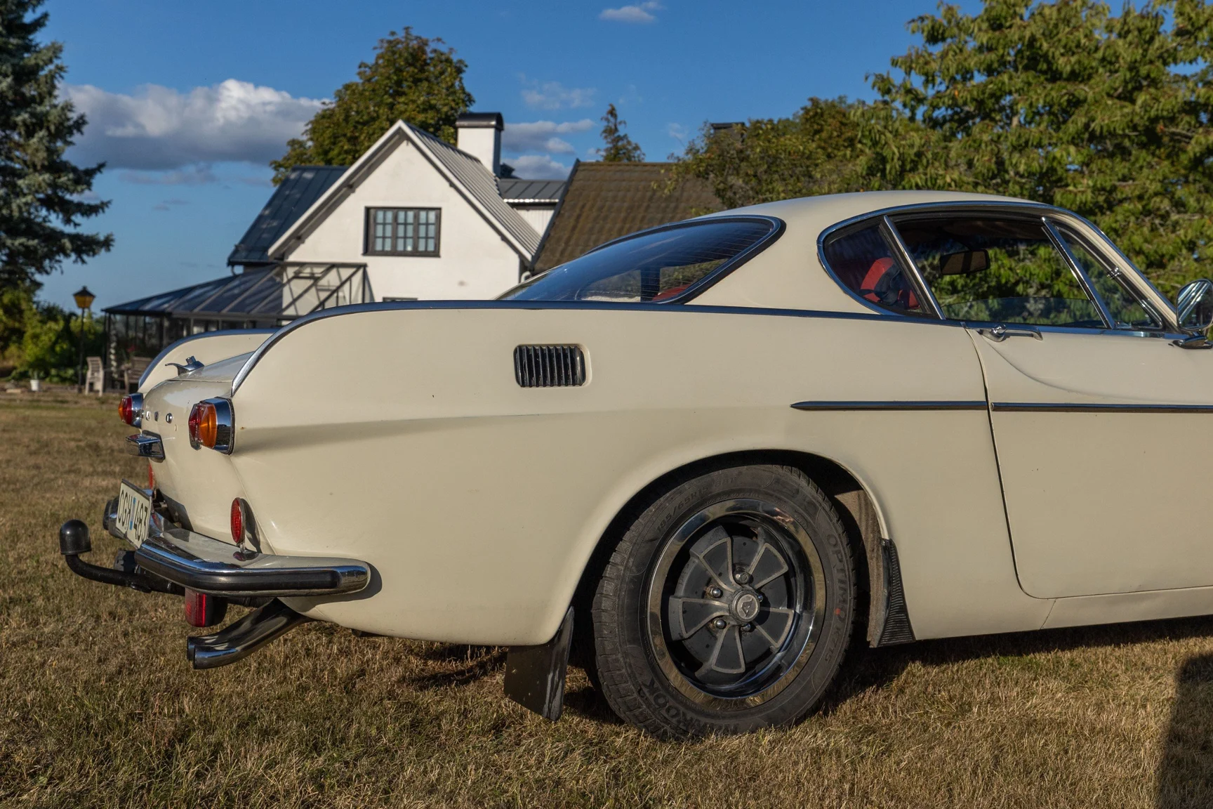 Exteriörbild på 1970 Volvo 1800E (5)