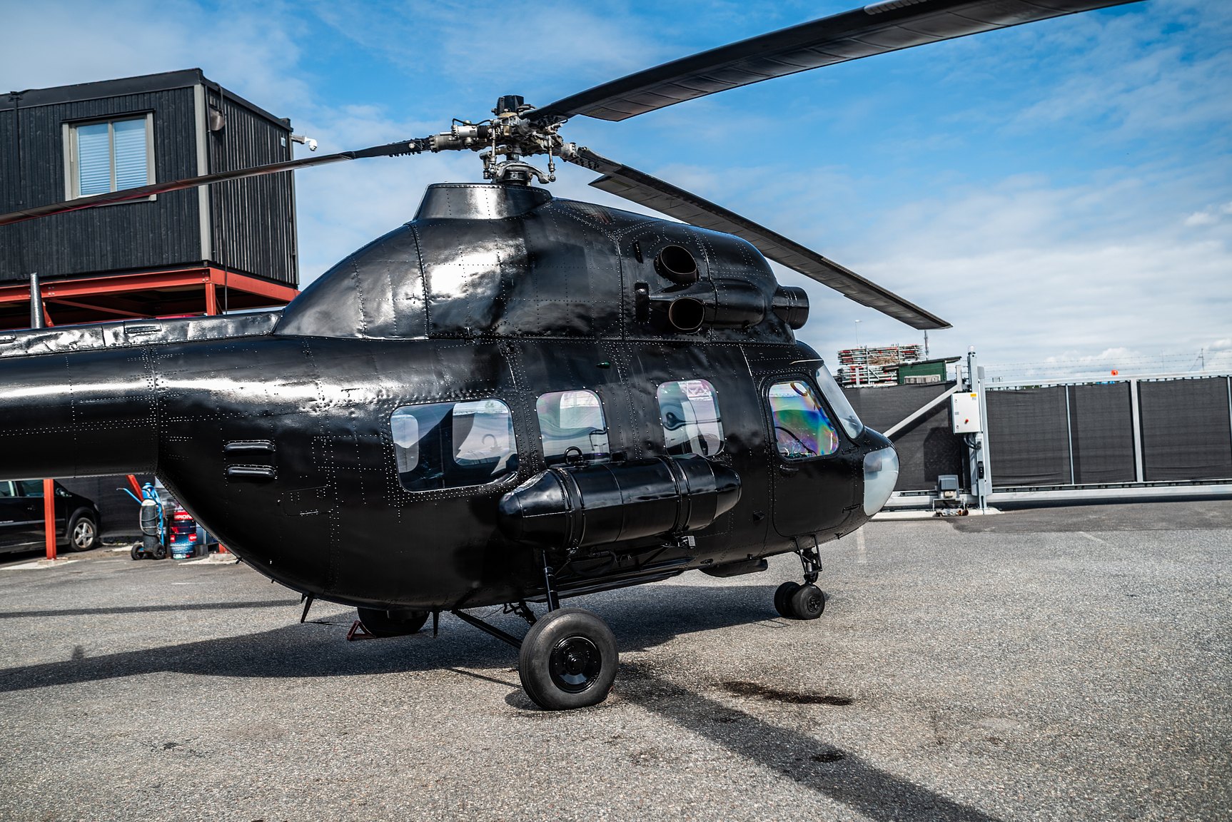 Exteriörbild på 1974 MIL Mi-2