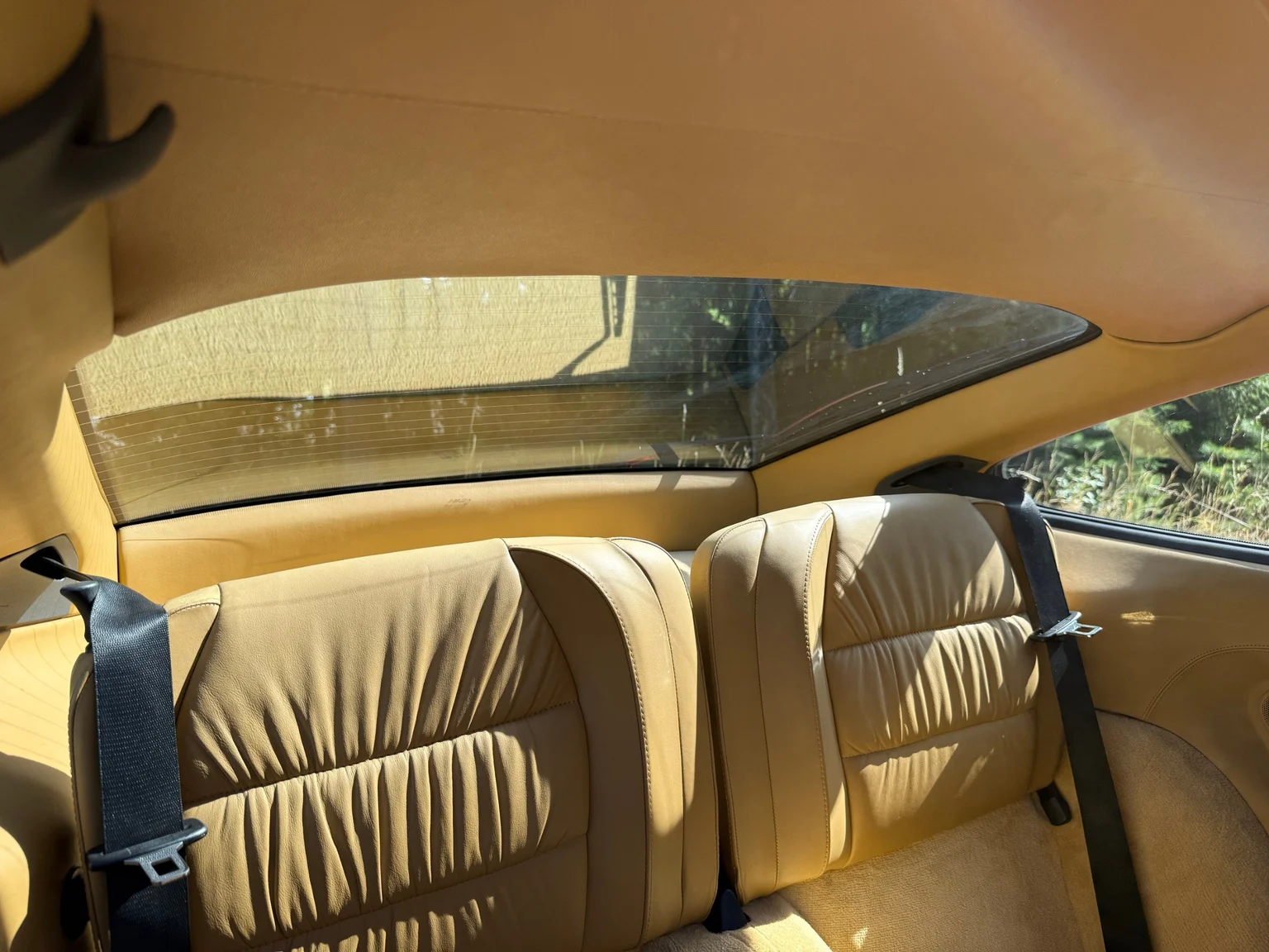 Interior image of 1998 Porsche 911 Carrera (51)