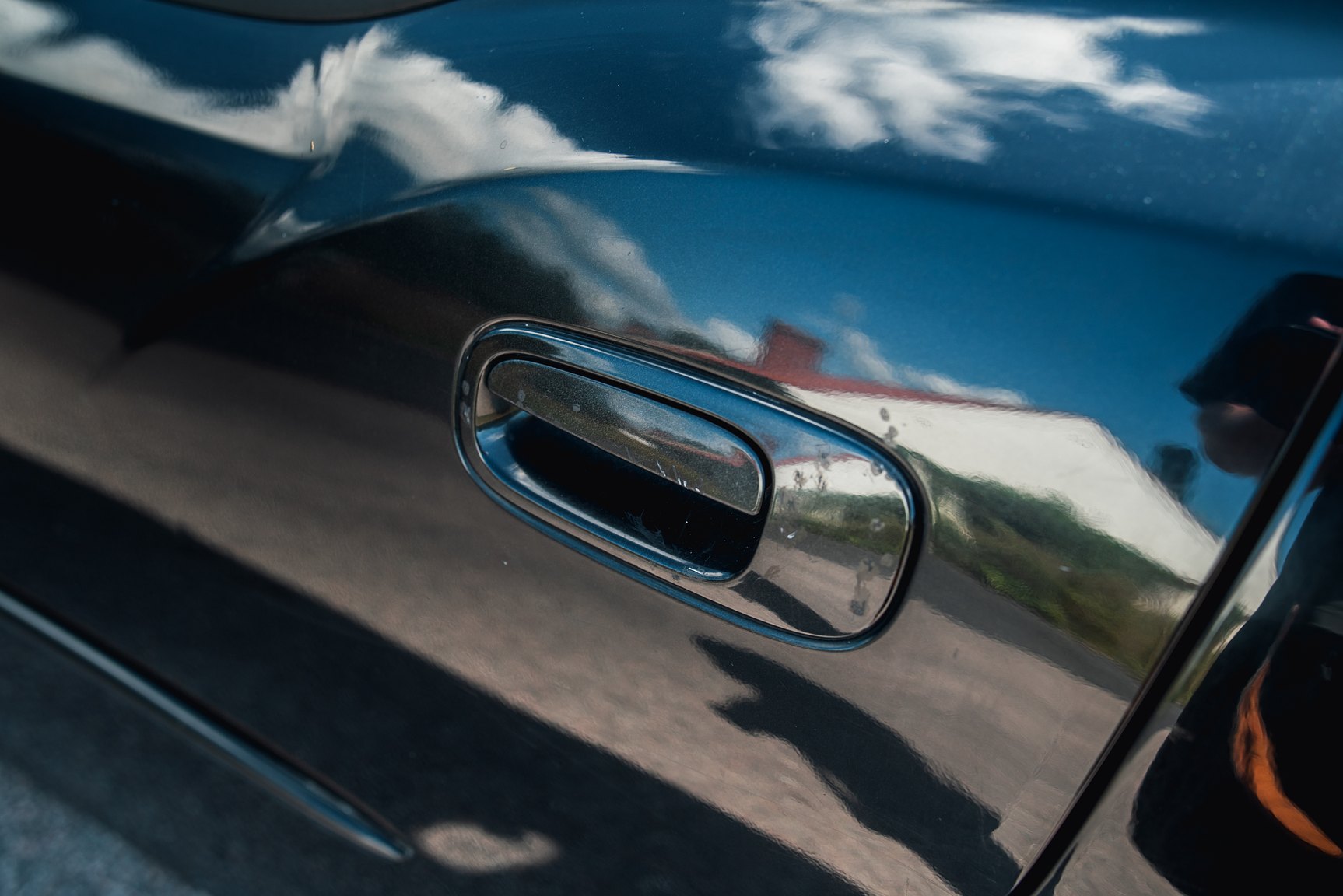 Exterior image of 2007 Dodge Charger 5.7 V8 HEMI 