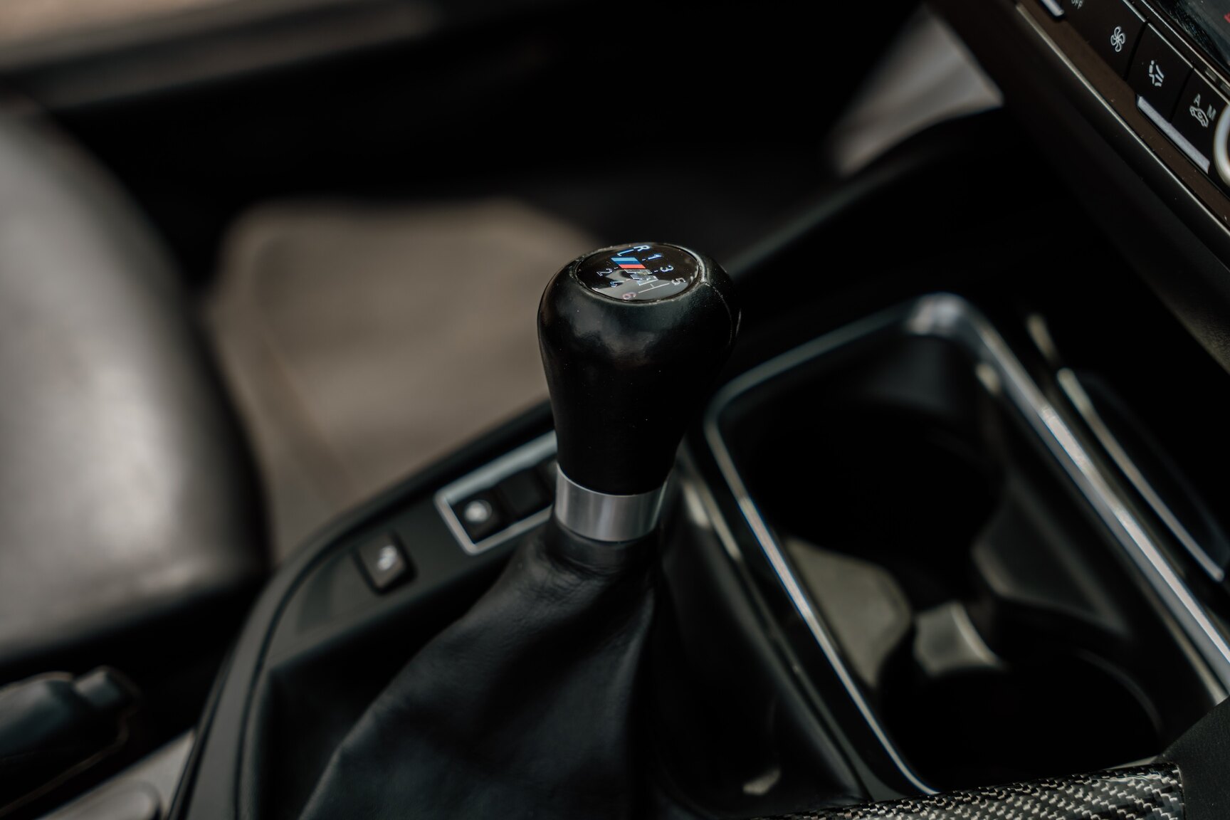 Interior image of 2015 BMW M4 Cabriolet