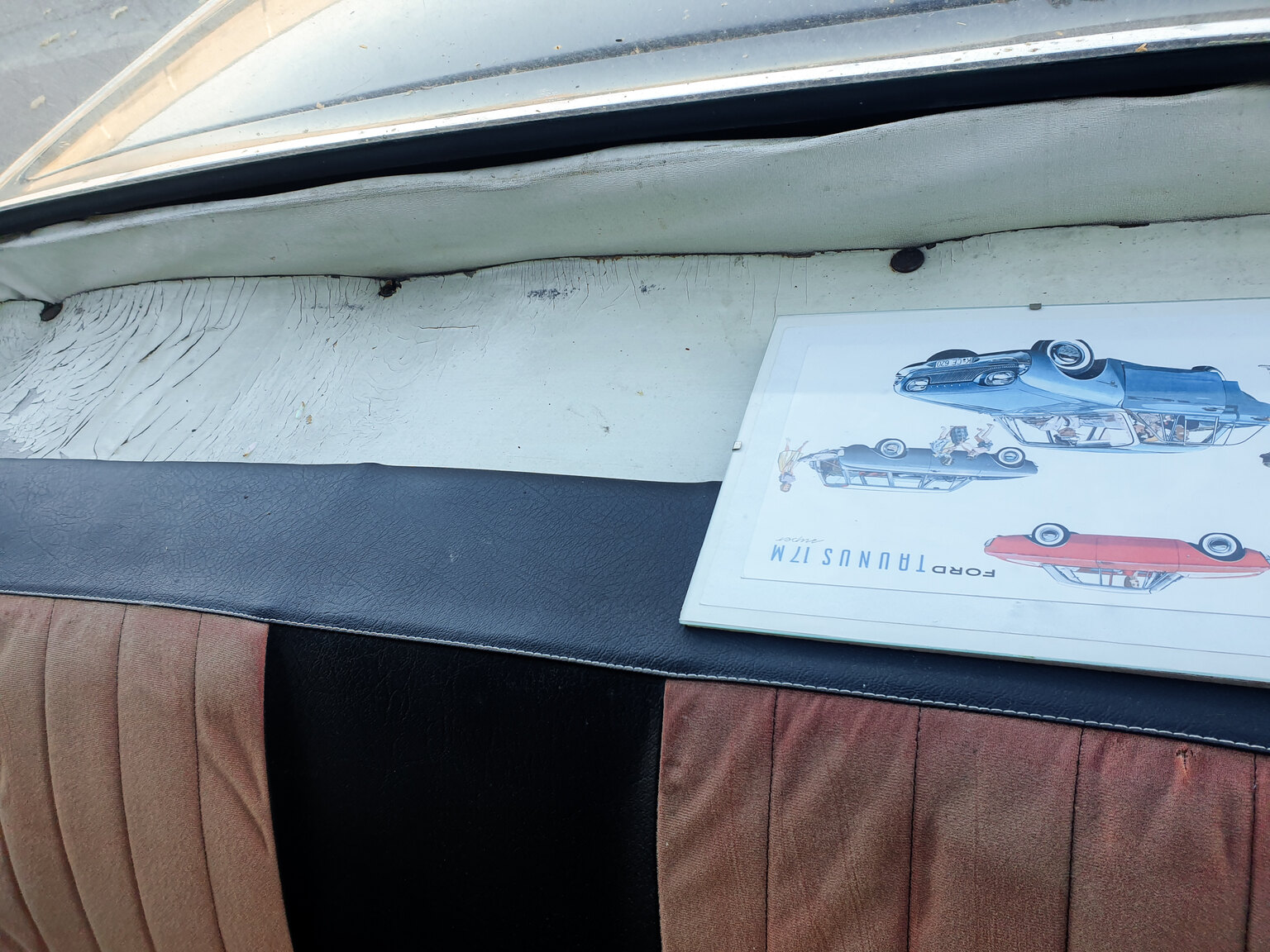 Innenraumfoto von 1964 Ford Taunus 17 M Super