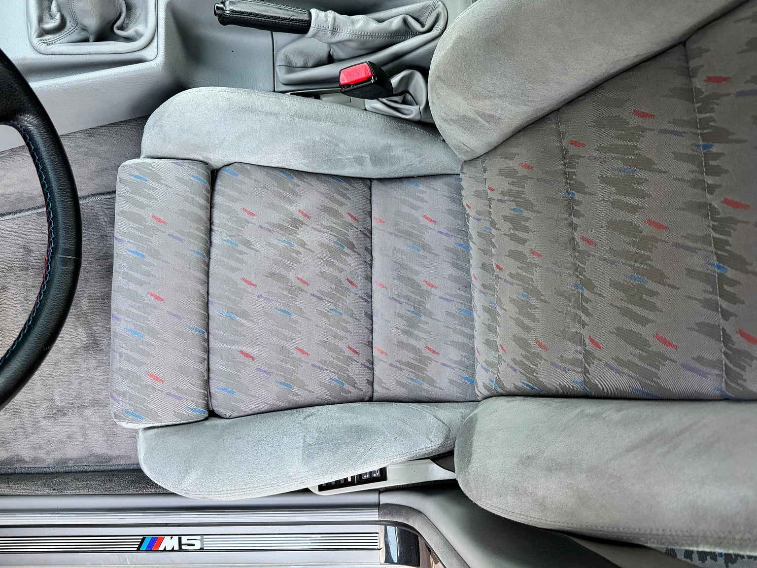 Innenraumfoto von 1993 BMW E34 M5 Touring  (6)