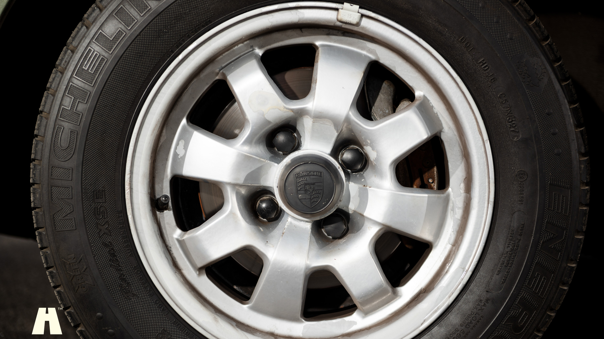 Exteriörbild på 1981 Porsche 924 (45)