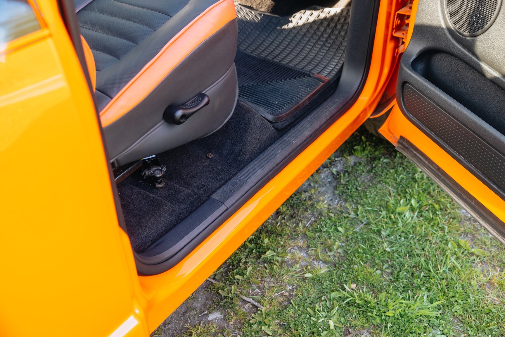 Interior image of 2004 Dodge Ram HEMI GTX 