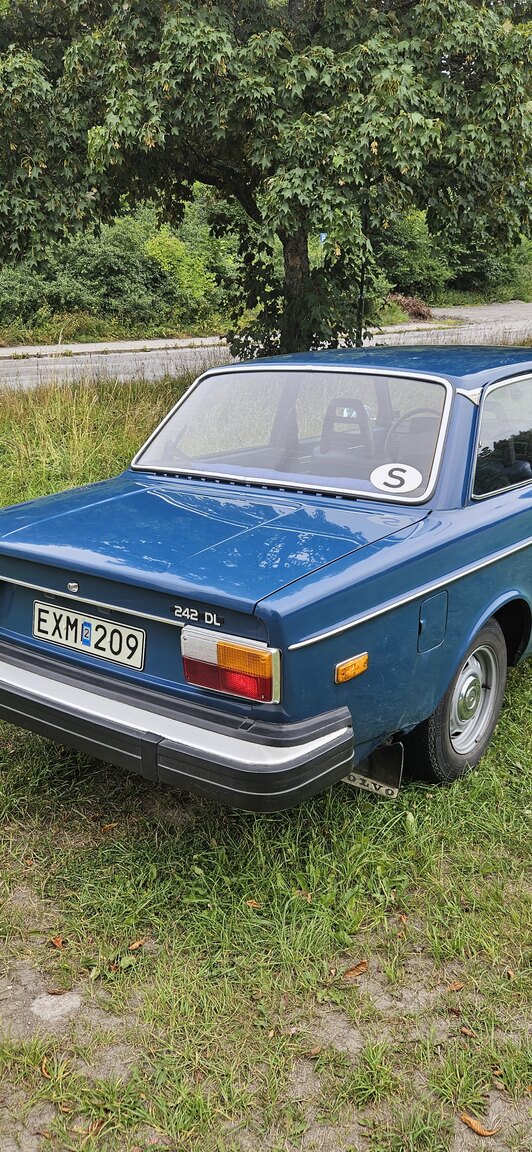Exteriörbild på 1977 Volvo 242