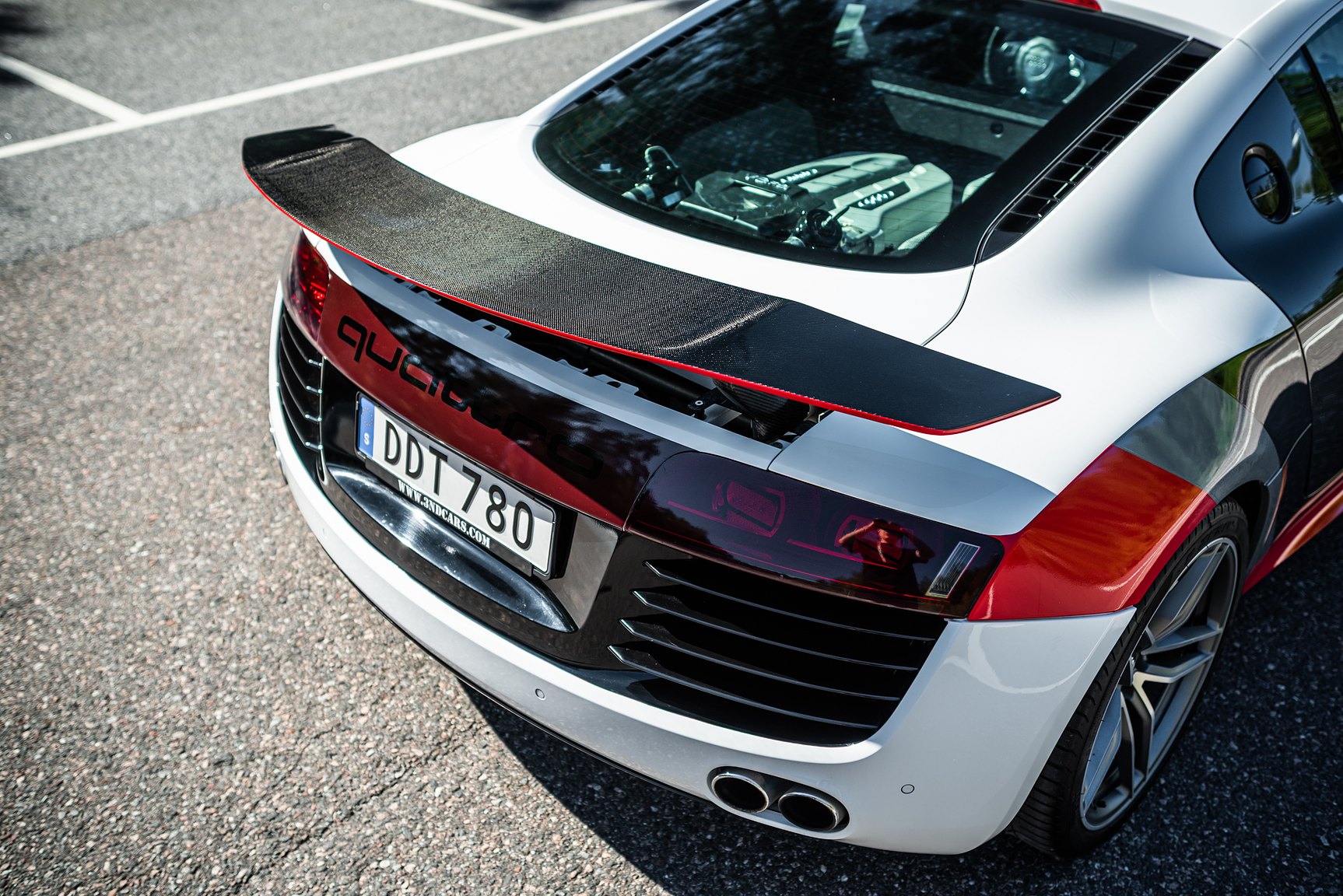 Exterior image of 2008 Audi R8 4.2 V8 Turbo Manuell