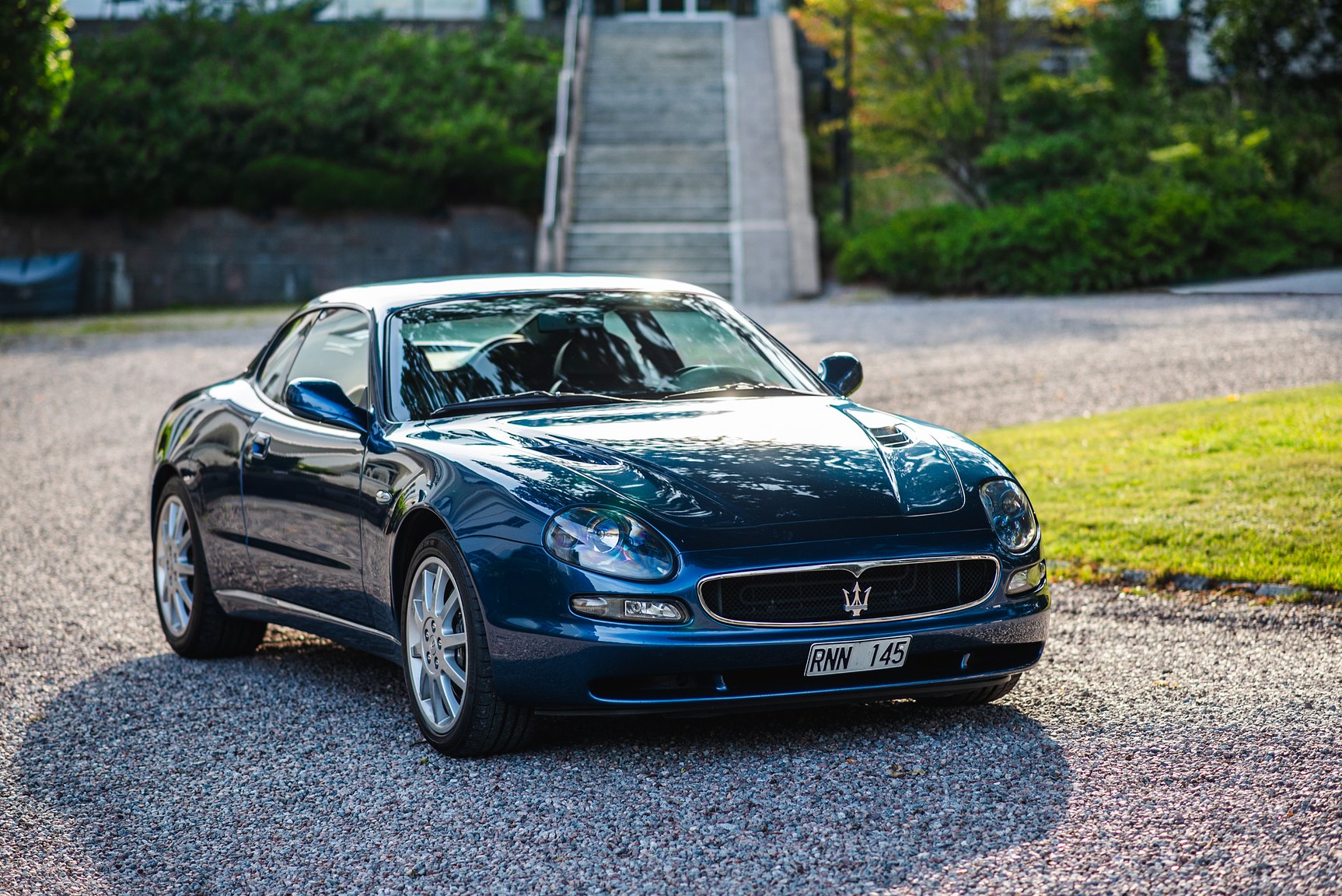 Exterior image of 2000 Maserati 3200 GT