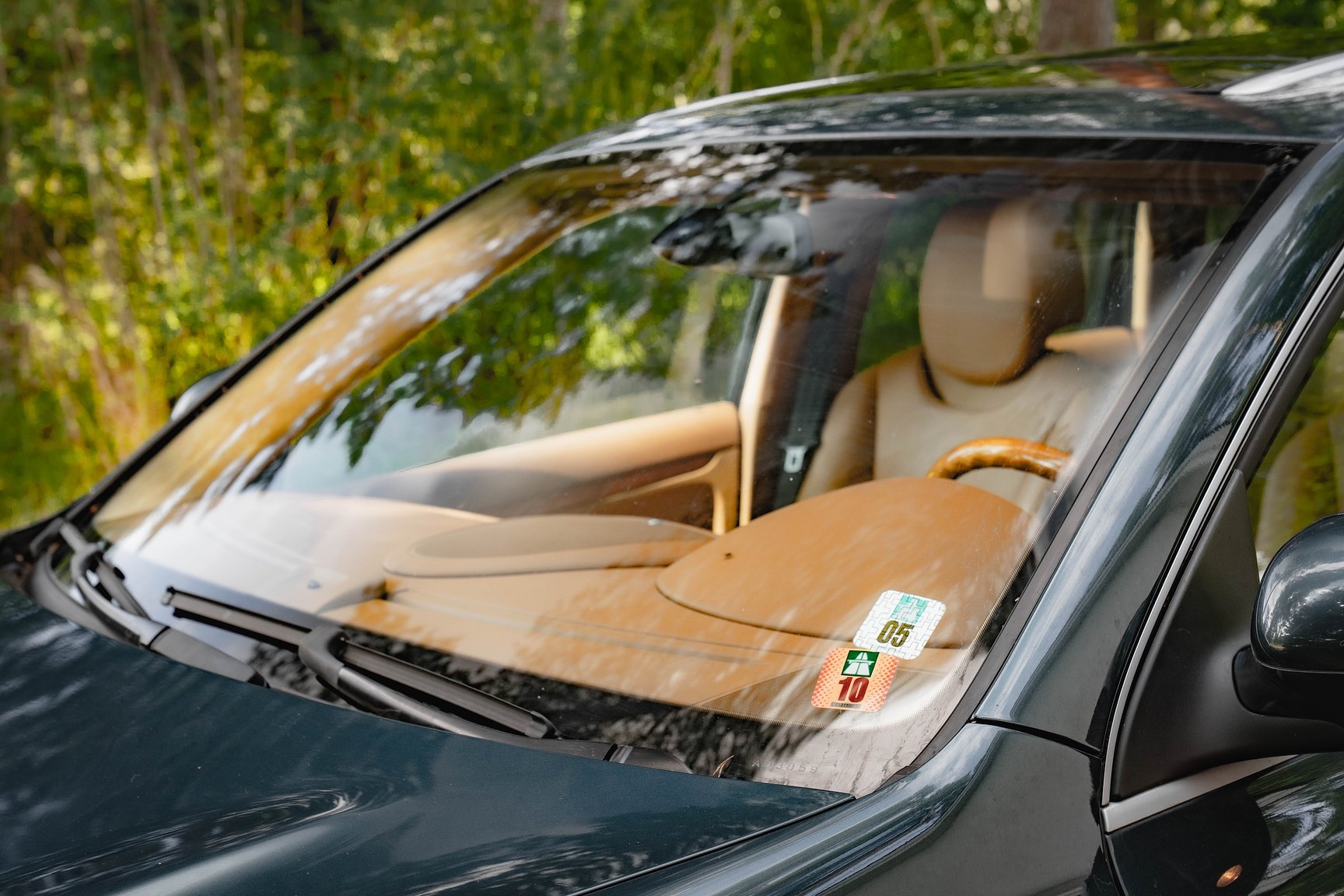 Exterior image of 2005 Porsche Cayenne Turbo WLS