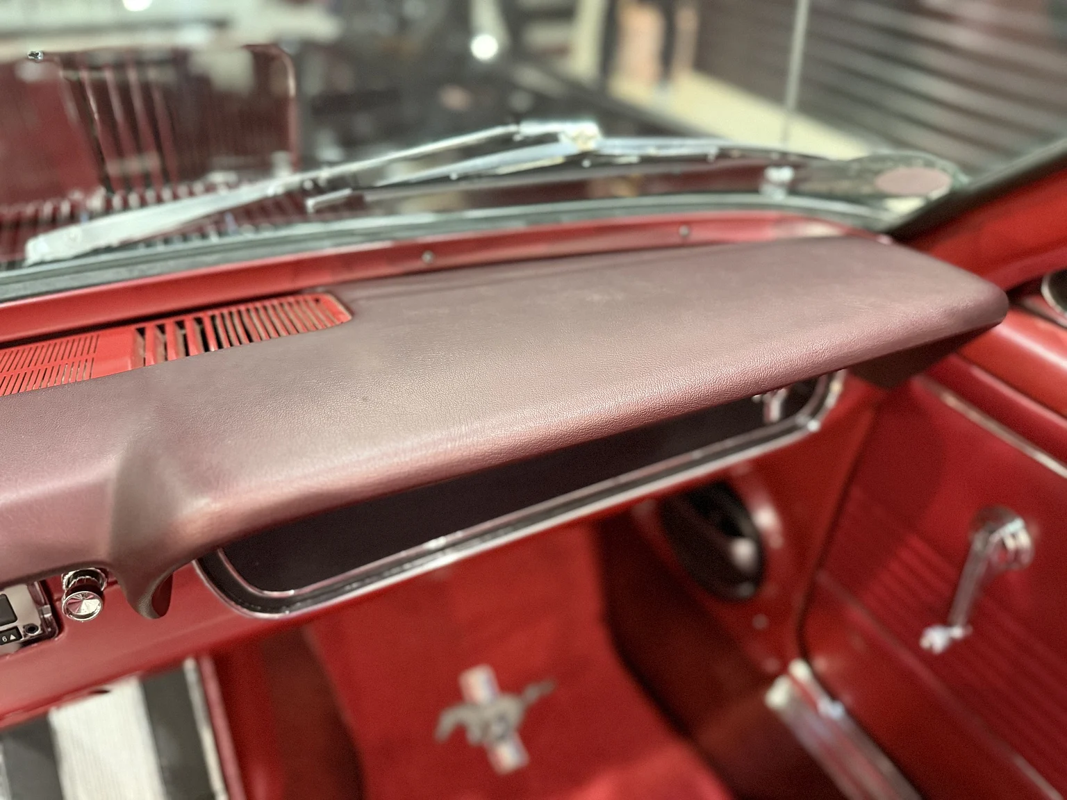 Interior image of 1966 Ford Mustang Convertible (25)