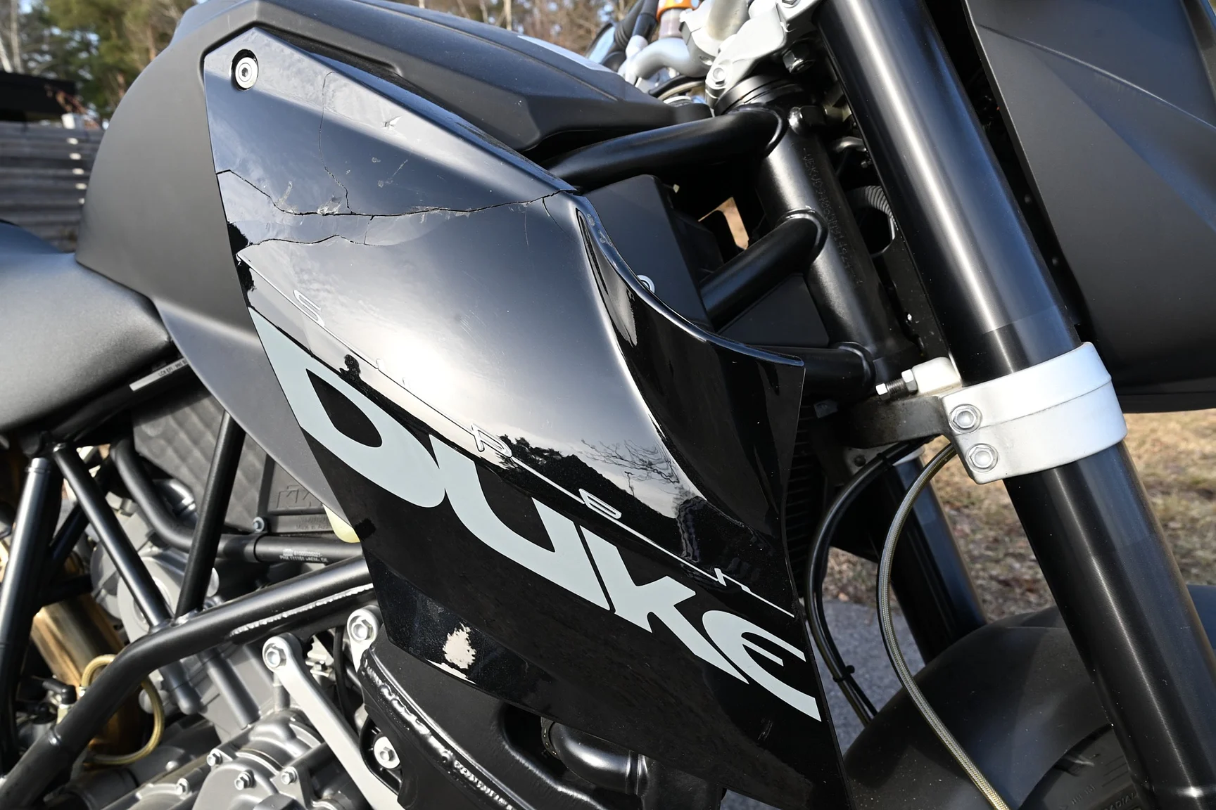 Exteriörbild på 2005 KTM 990 Super Duke (39)