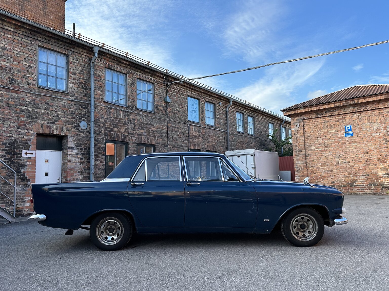 Exterior image of 1964 Ford Zephyr