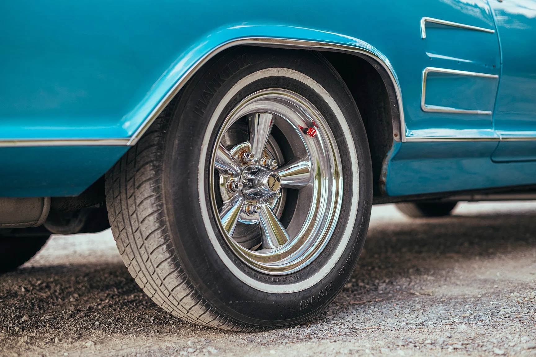 Exterior image of 1964 Buick Riviera Coupé (17)