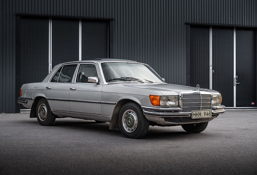 1975 Mercedes-Benz 280 SE  HHH948