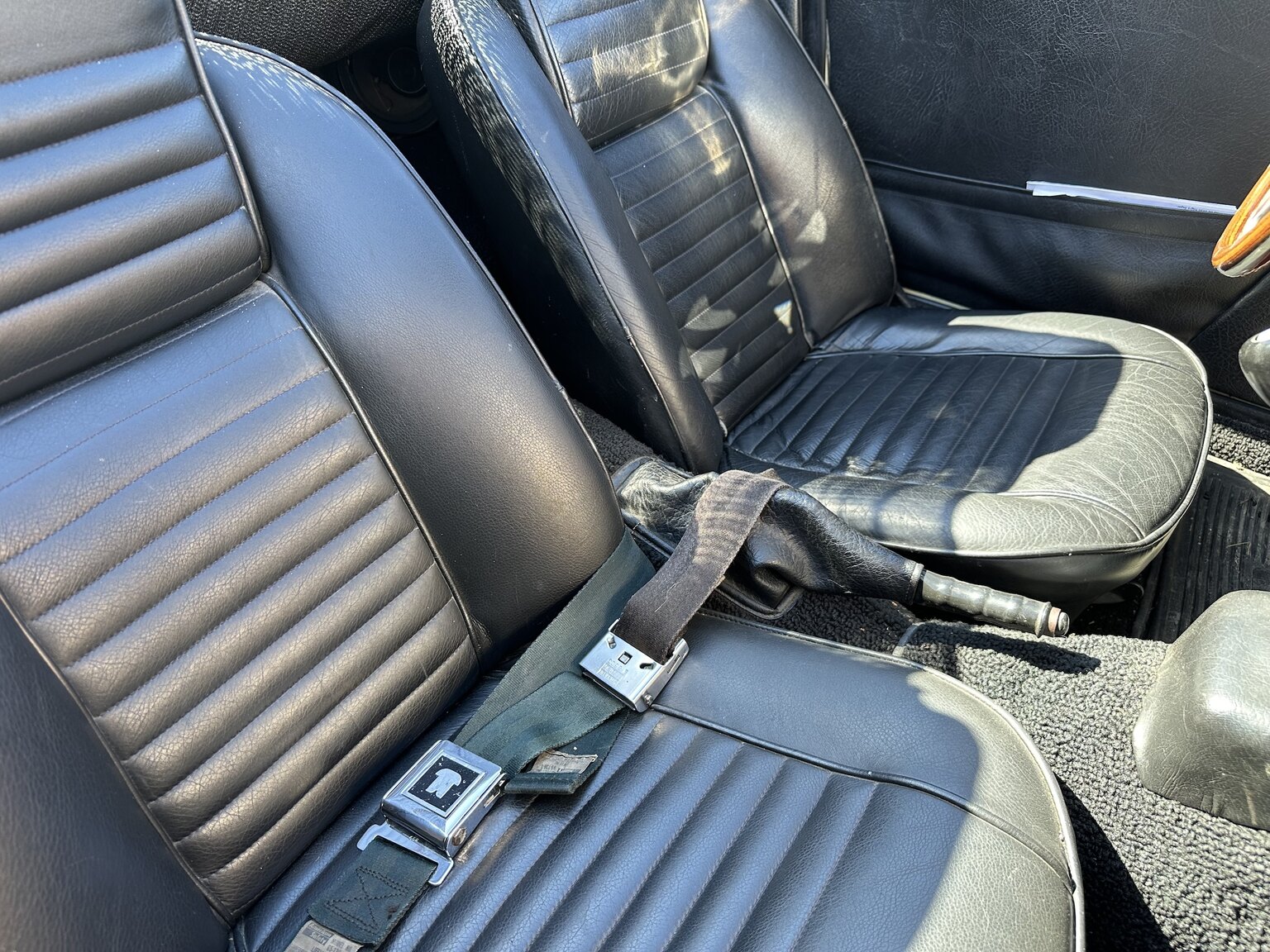 Innenraumfoto von 1971 Triumph TR6 (20)