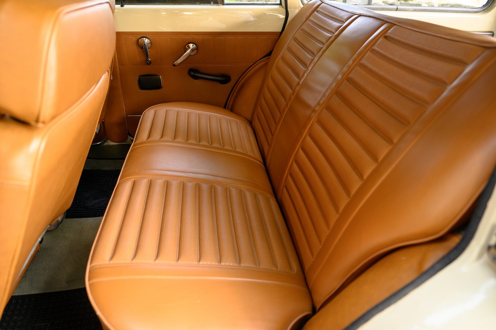 Interior image of 1968 Amazon Herrgårdsvagn