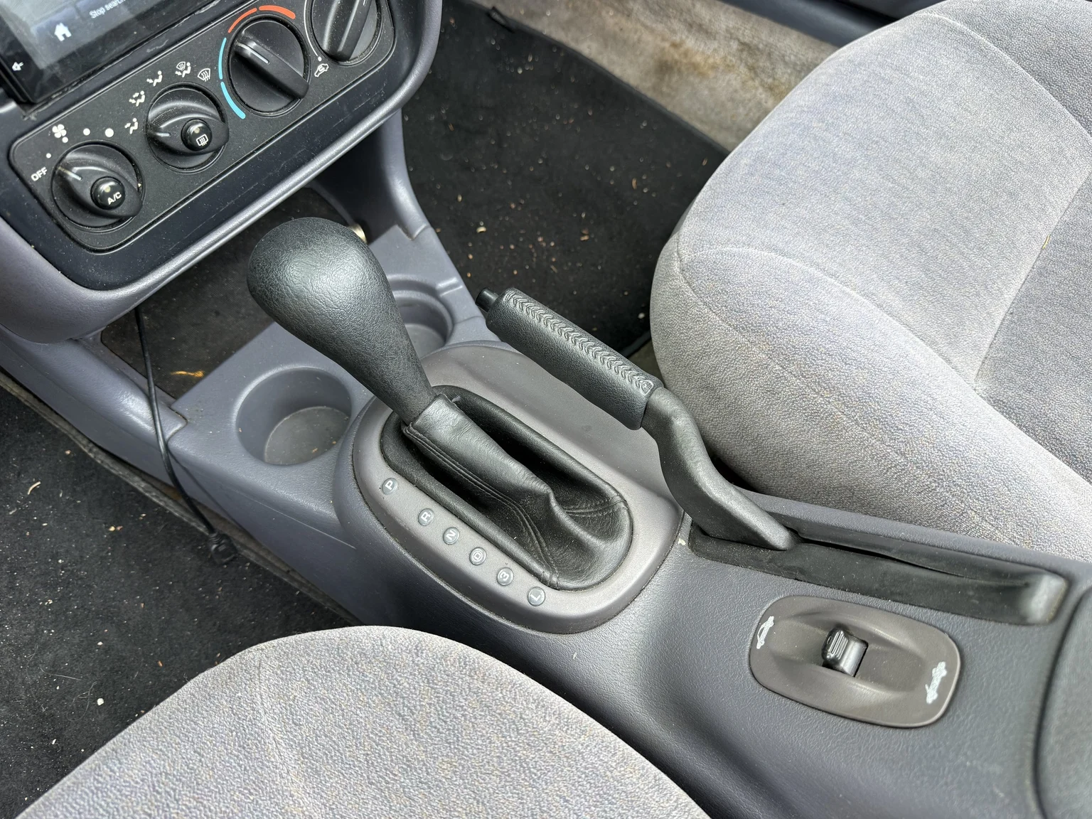 Innenraumfoto von 1997 Chrysler Sebring Cabriolet (17)
