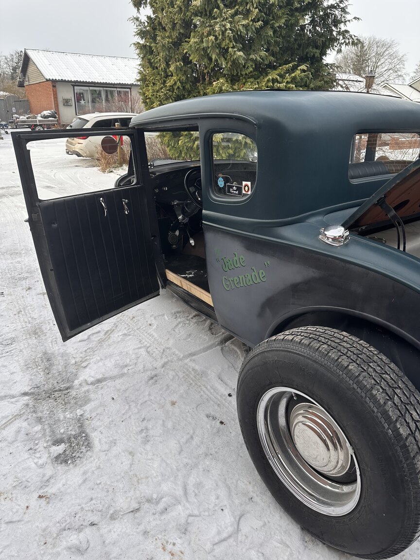 Exterior image of 1929 Ford A "HotRod"