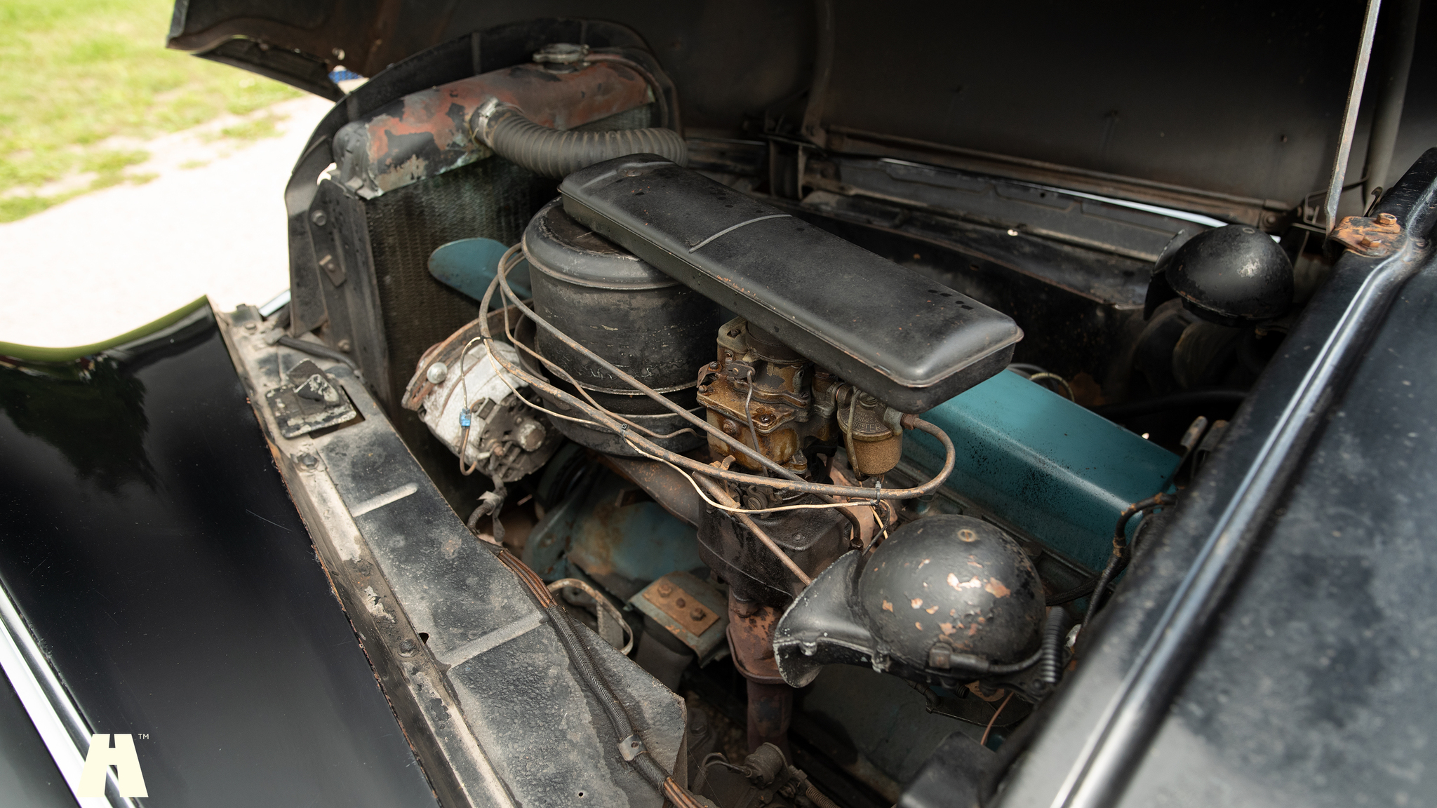 Image of 1949 Buick Super Eight (29) mechanics