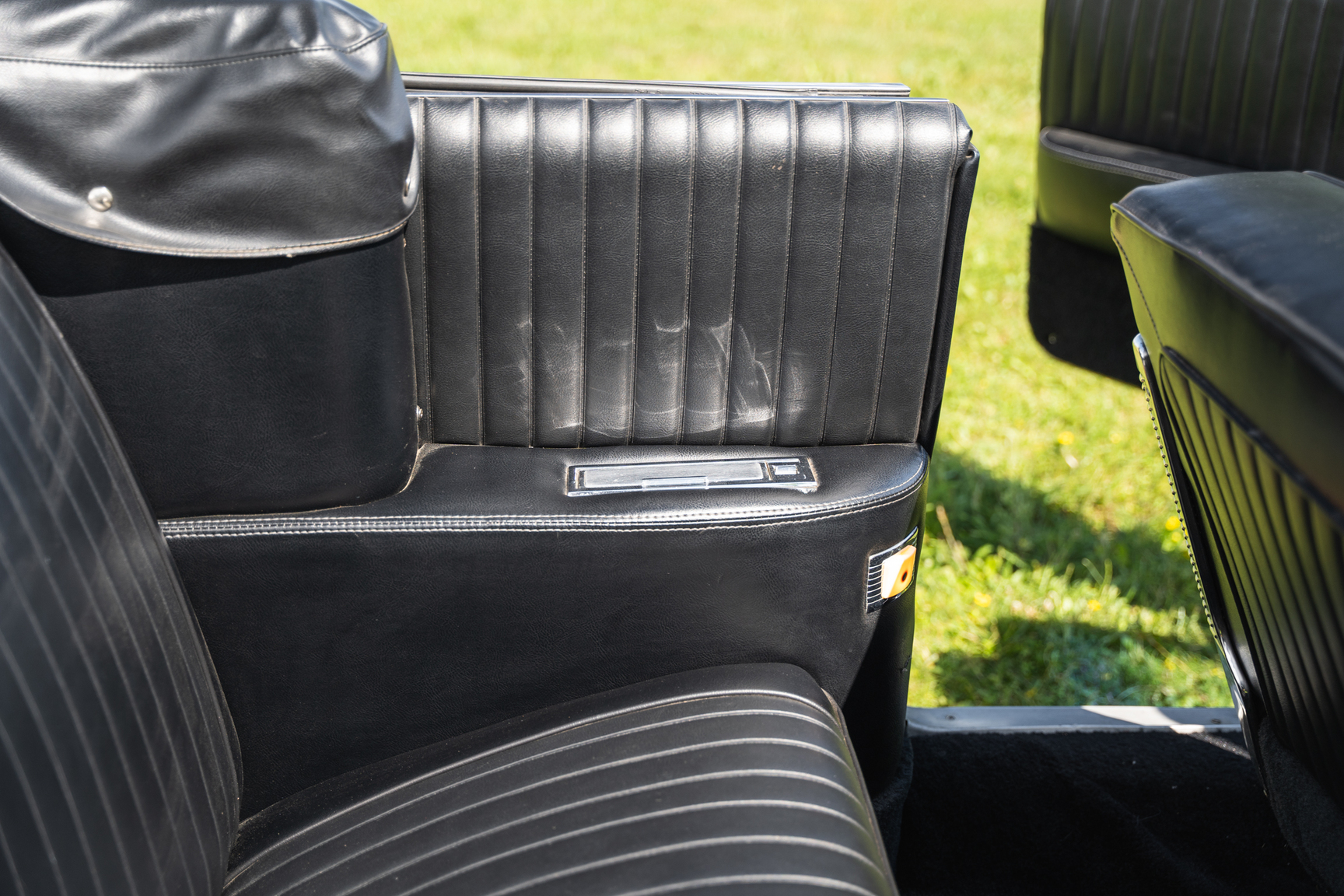 Innenraumfoto von 1961 Buick Electra 225 cab