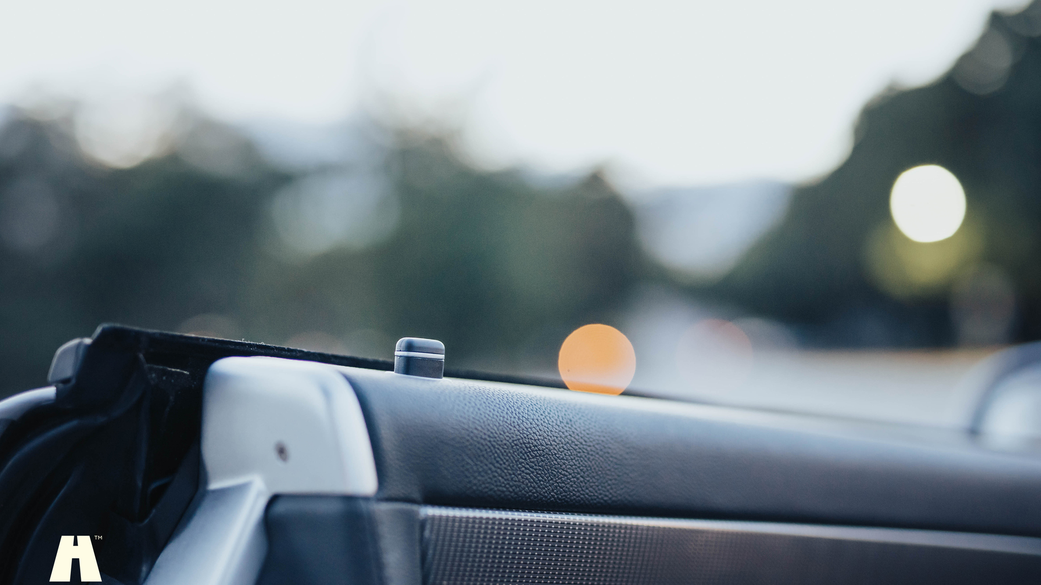 Interior image of 2006 Mercedes Benz SL350 (21)