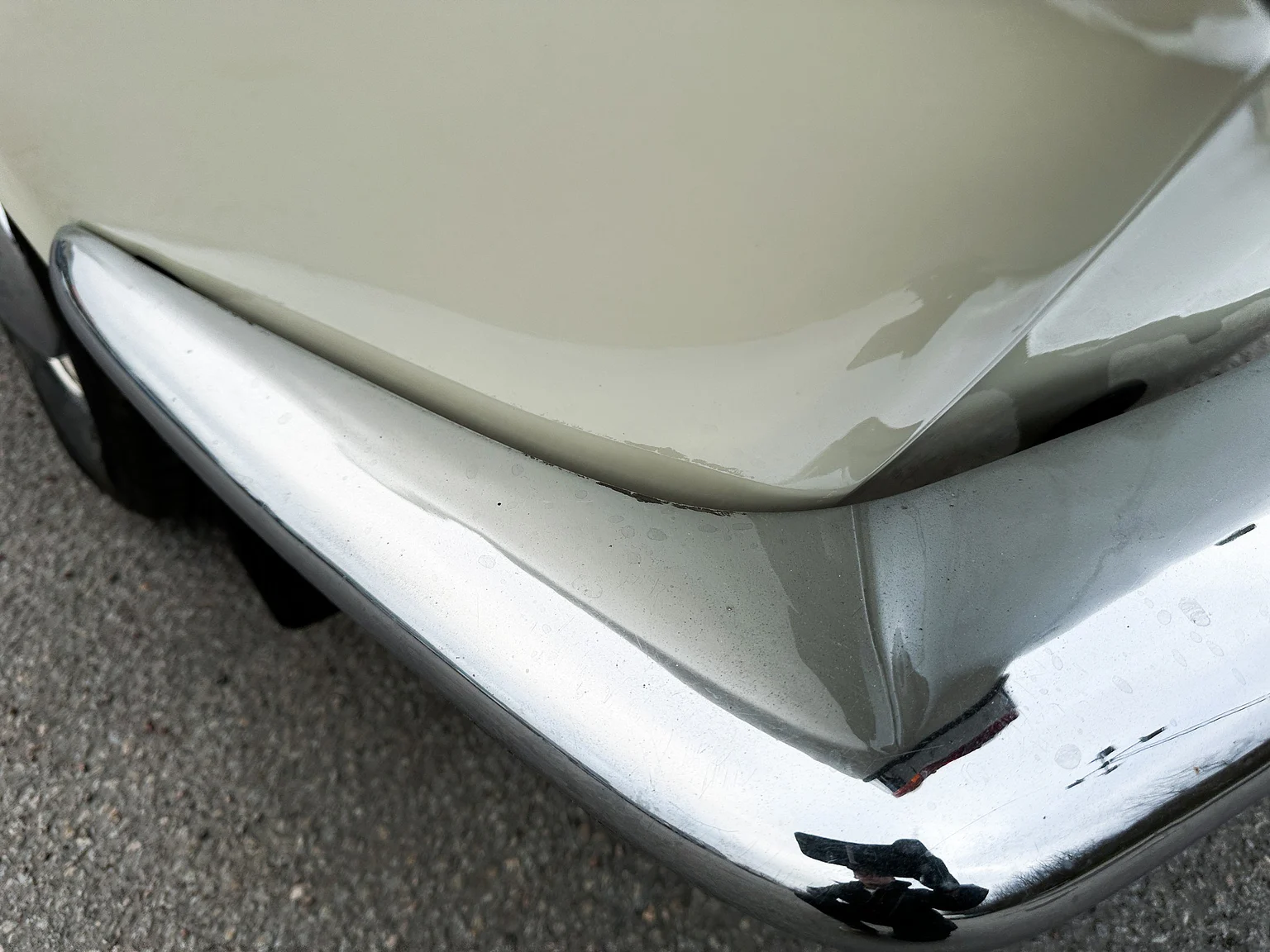 Exteriörbild på 1964 Volvo P 1800S (86)